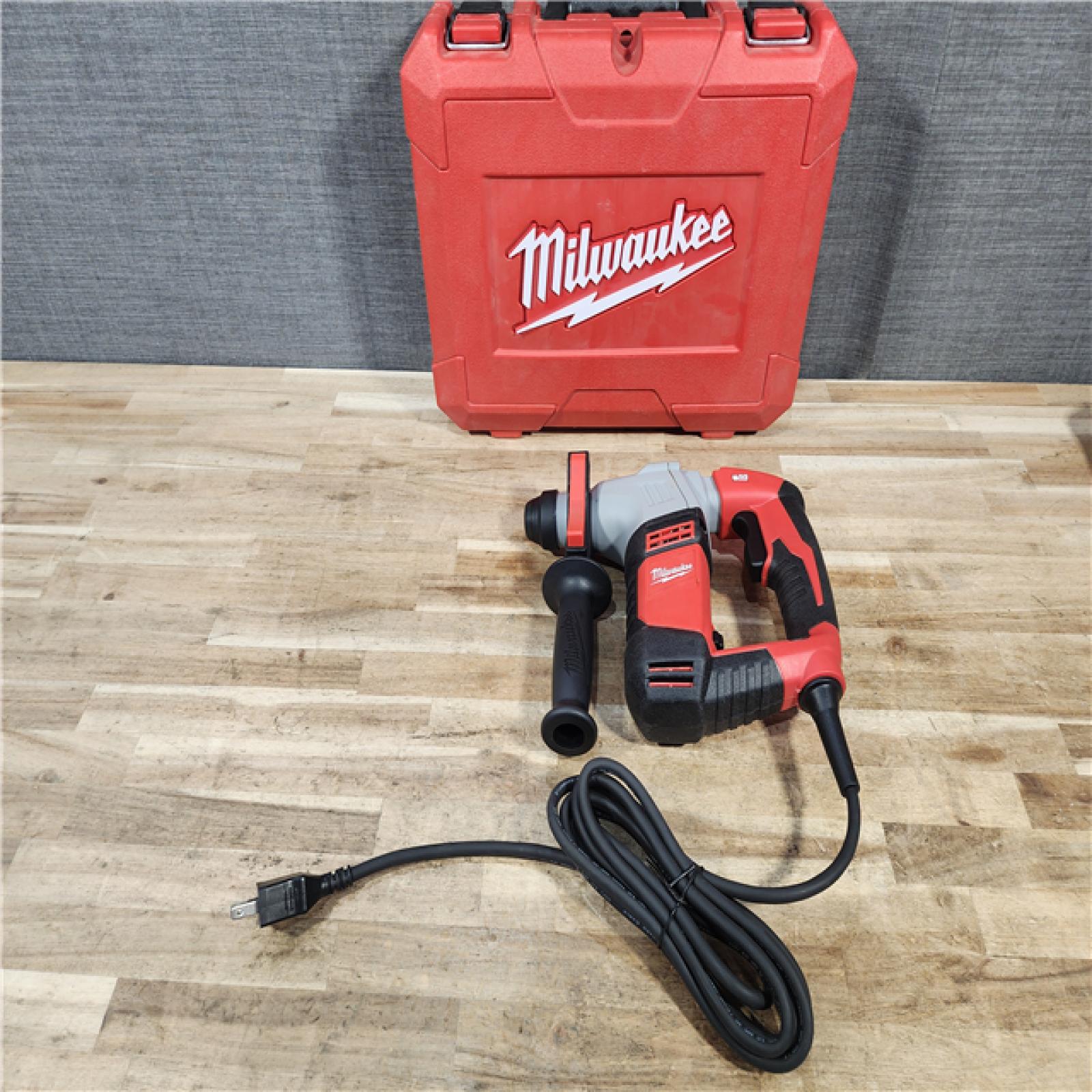 HOUSTON LOCATION - AS - IS Milwaukee 5.5 Amp 5/8 in. Corded SDS-plus Concrete/Masonry Rotary Hammer Drill Kit with Case