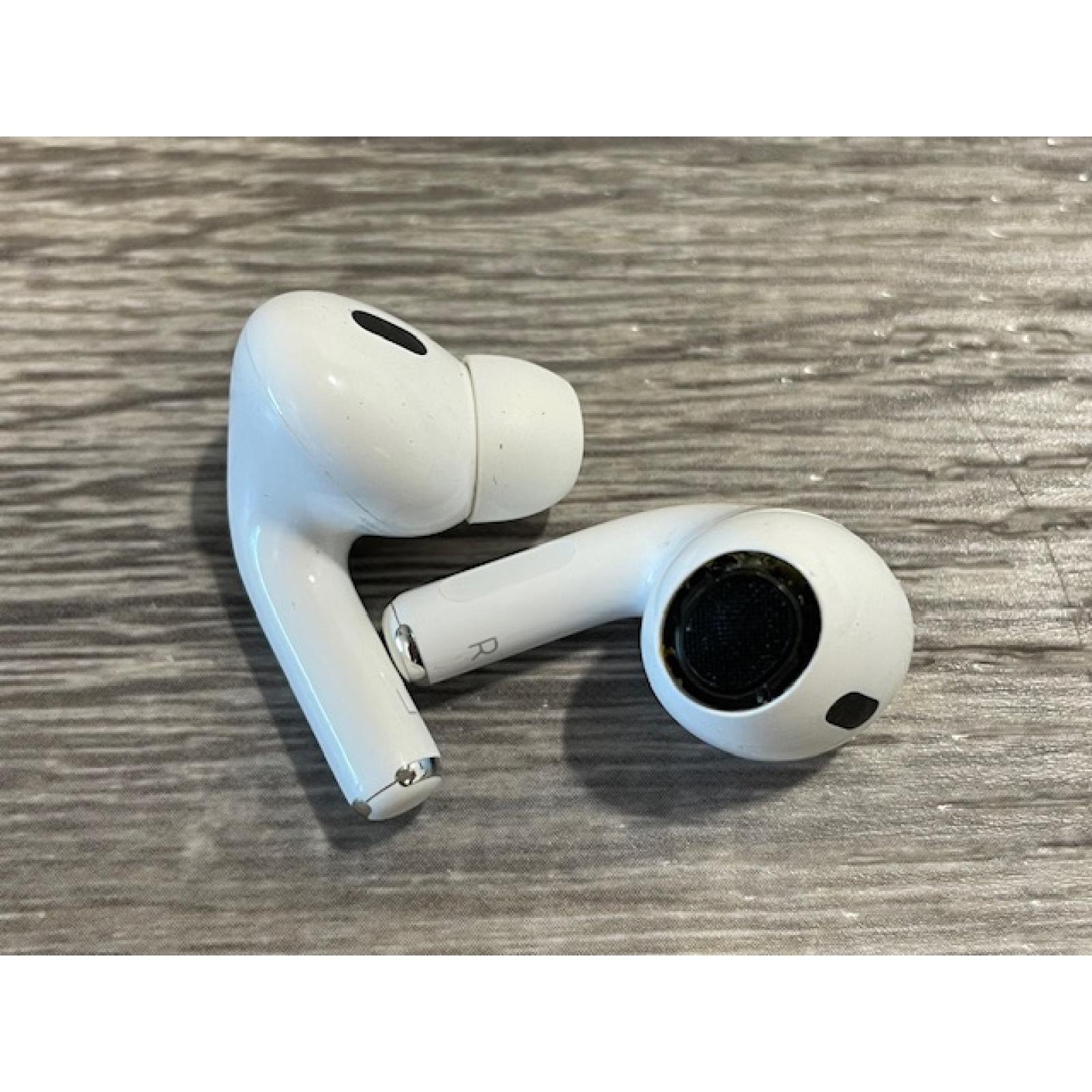 AS-IS Apple AirPods Pro 2 With MagSafe Charging Case (USB-C)