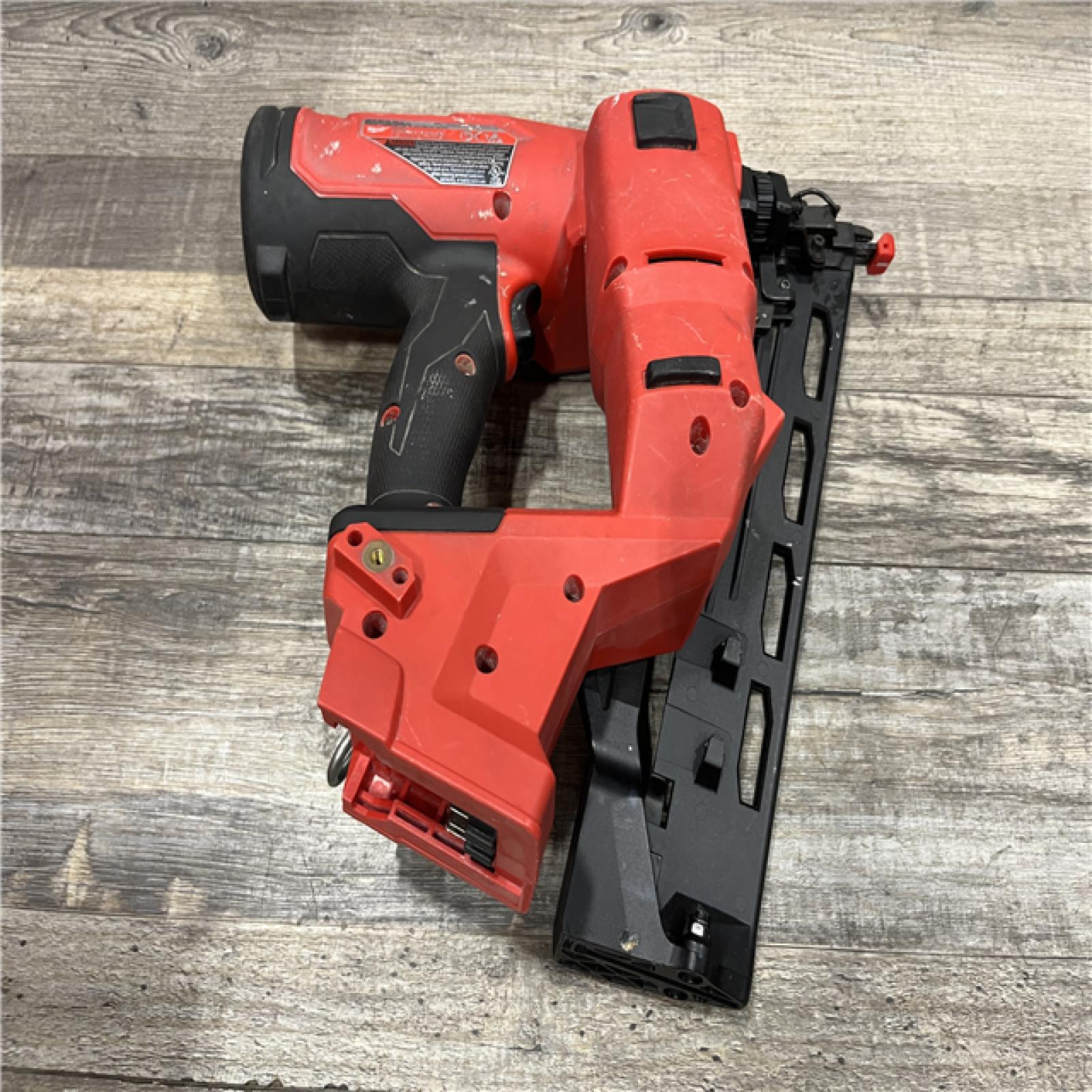 AS-IS Milwaukee FUEL 18-Volt Lithium-Ion Brushless Cordless Gen II 16-Gauge Angled Finish Nailer (Tool-Only)