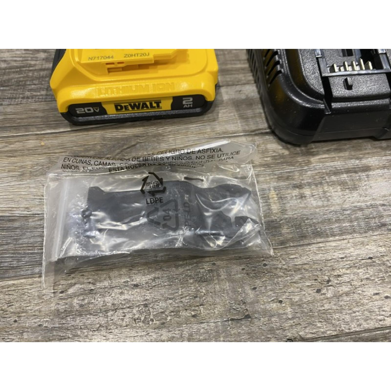 AS-IS DEWALT ATOMIC 20V MAX Cordless Brushless Oscillating Multi Tool Kit