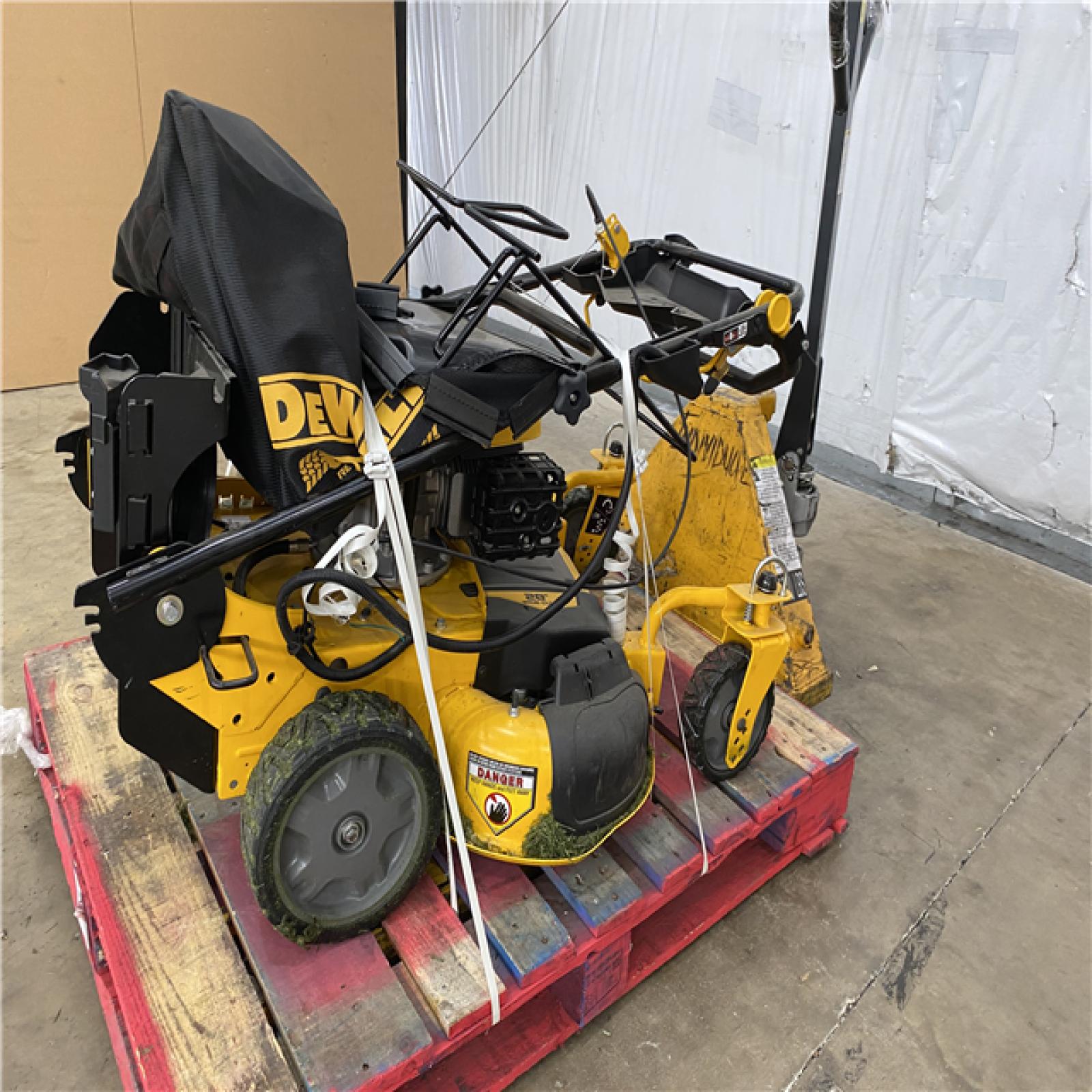 Houston Location - AS-IS Outdoor Power Equipment