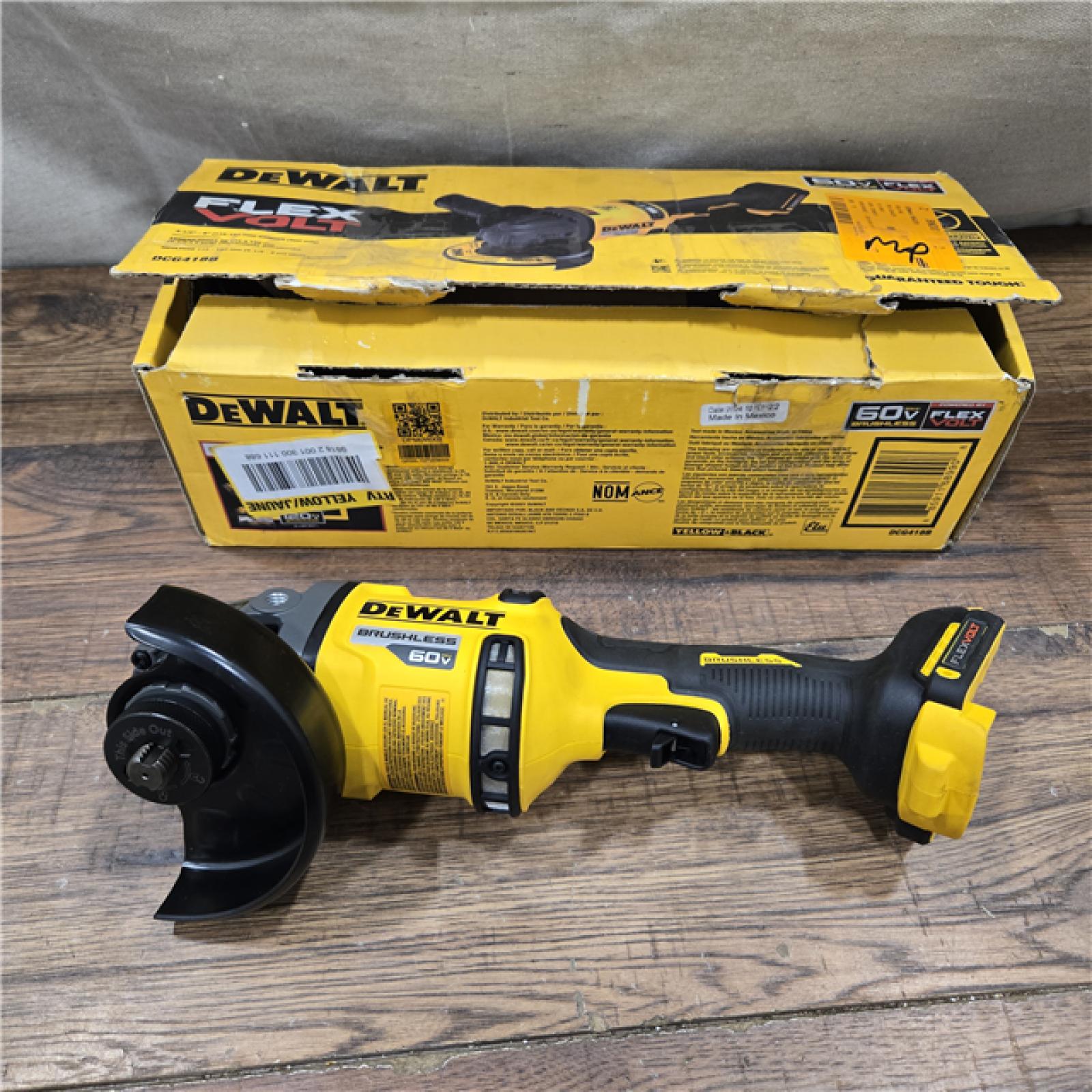 AS-IS Dewalt DCS369B ATOMIC 20V MAX Cordless One-Handed Reciprocating Saw (Tool Only)