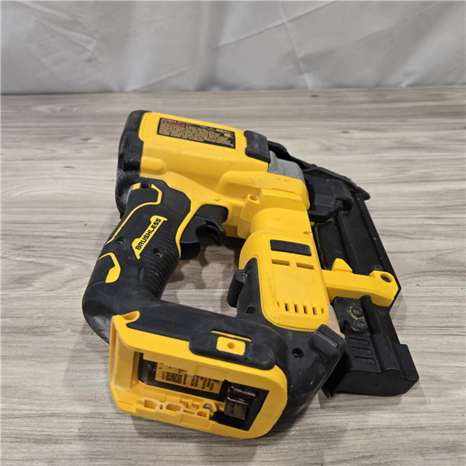 AS-IS DeWalt DCN623D1 20V MAX Atomic Compact Cordless Pin Nailer Kit