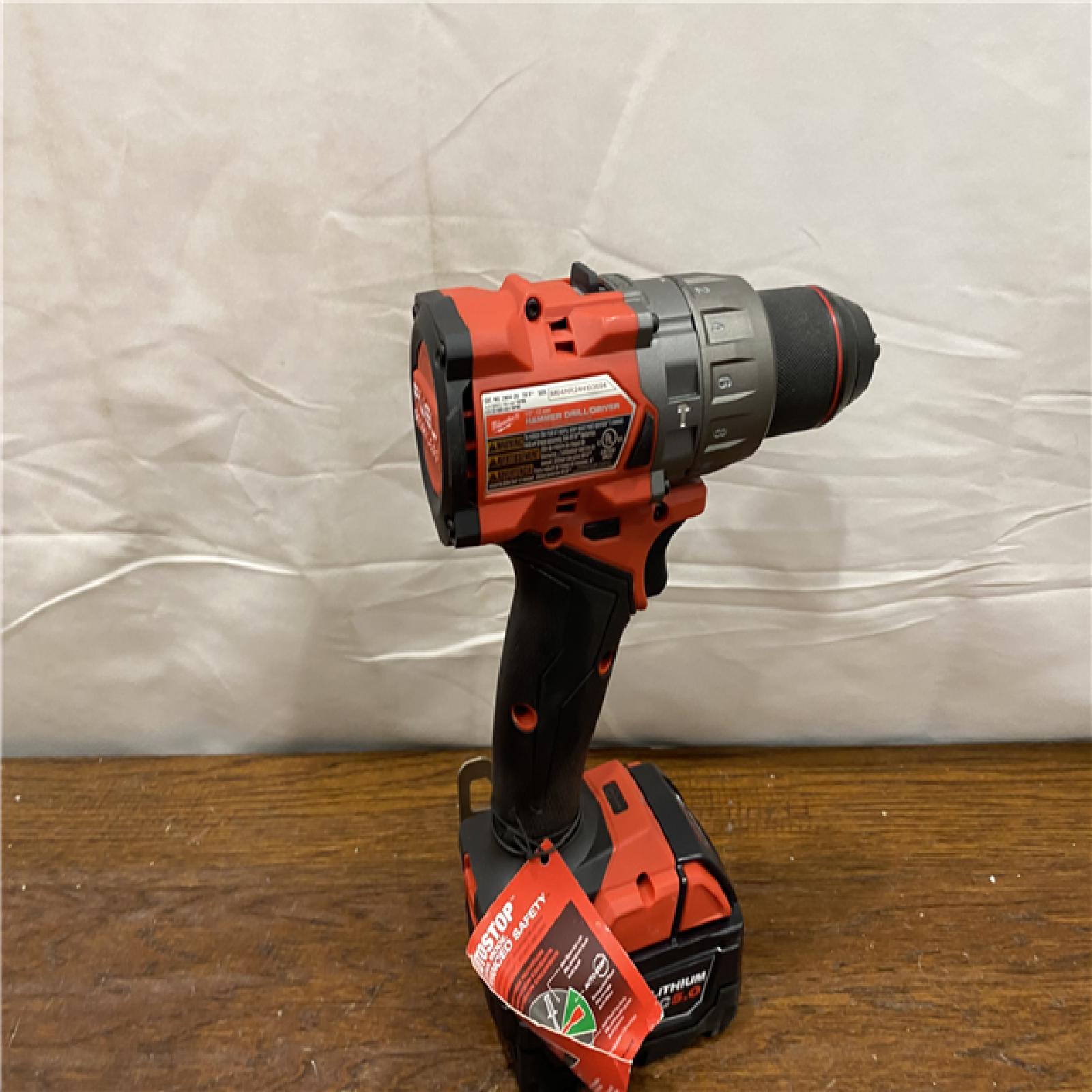 AS-IS Milwaukee 2904-22 Hammer Drill Driver Kit with Batteries  Charger & Tool Case  Red