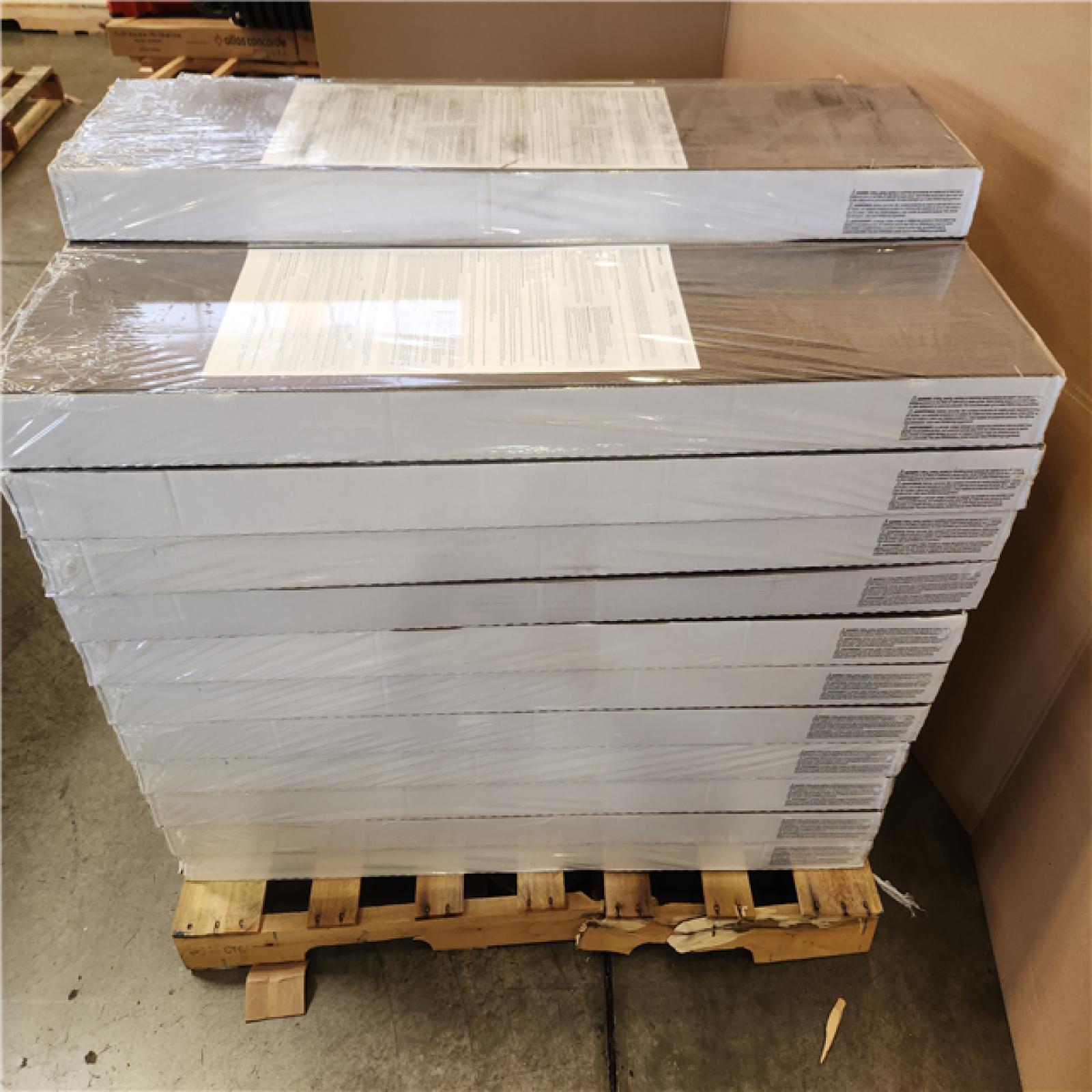 Phoenix NEW Lifeproof Hilcott Oak 9.44 in W x 47.64 in L Waterproof Hybrid Resilient Flooring (850 sq. ft. /34 case)