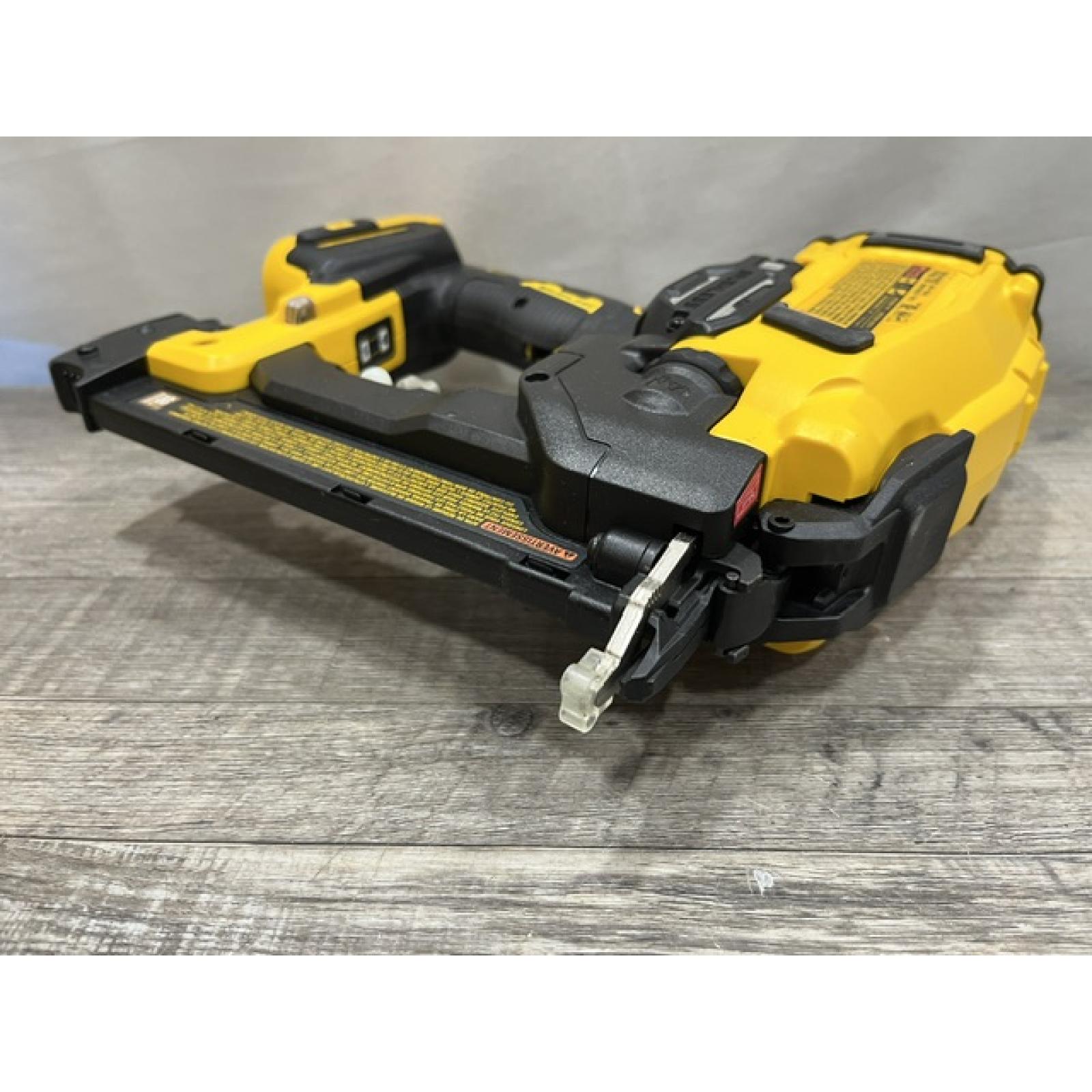 AS-IS DEWALT 20V MAX XR 18 Gauge Cordless Brad Nailer (Tool Only)