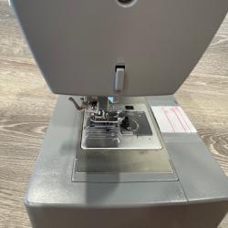 AS-IS SINGER 44S Classic Heavy Duty Sewing Machine with 23 Built-in Stitches