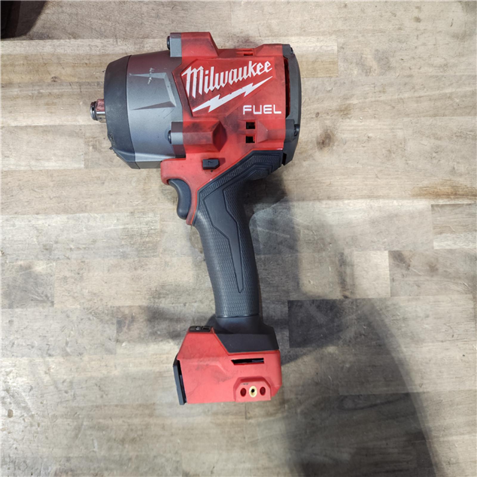 HOUSTON LOCATION - AS-IS Milwaukee M18 1/2 in. Cordless Brushless High Torque Impact Wrench Kit (Battery & Charger)