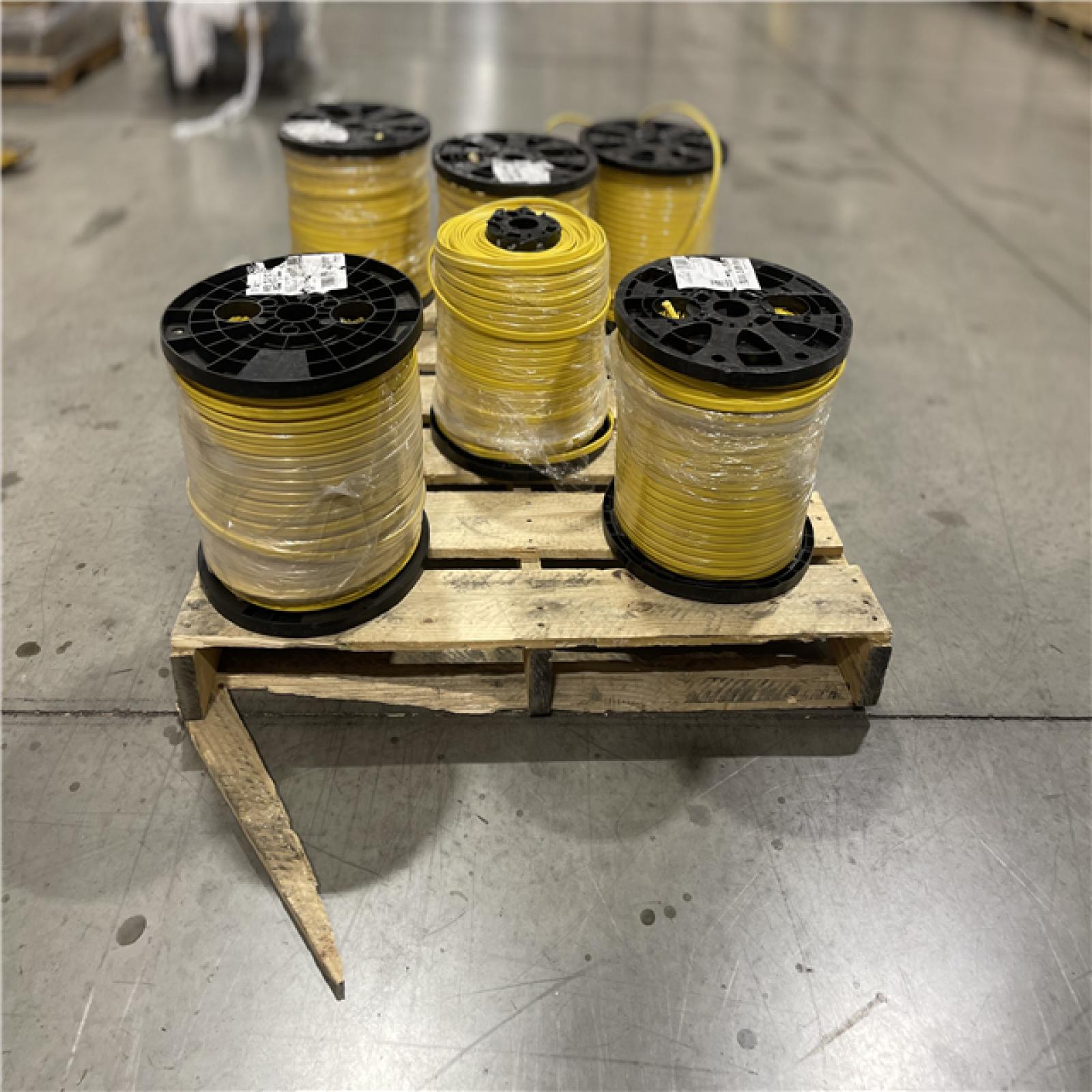 DALLAS LOCATION - Southwire 1000 ft. 12/2 Solid Romex SIMpull CU NM-B W/G Wire PALLET (6 SPOOLS)