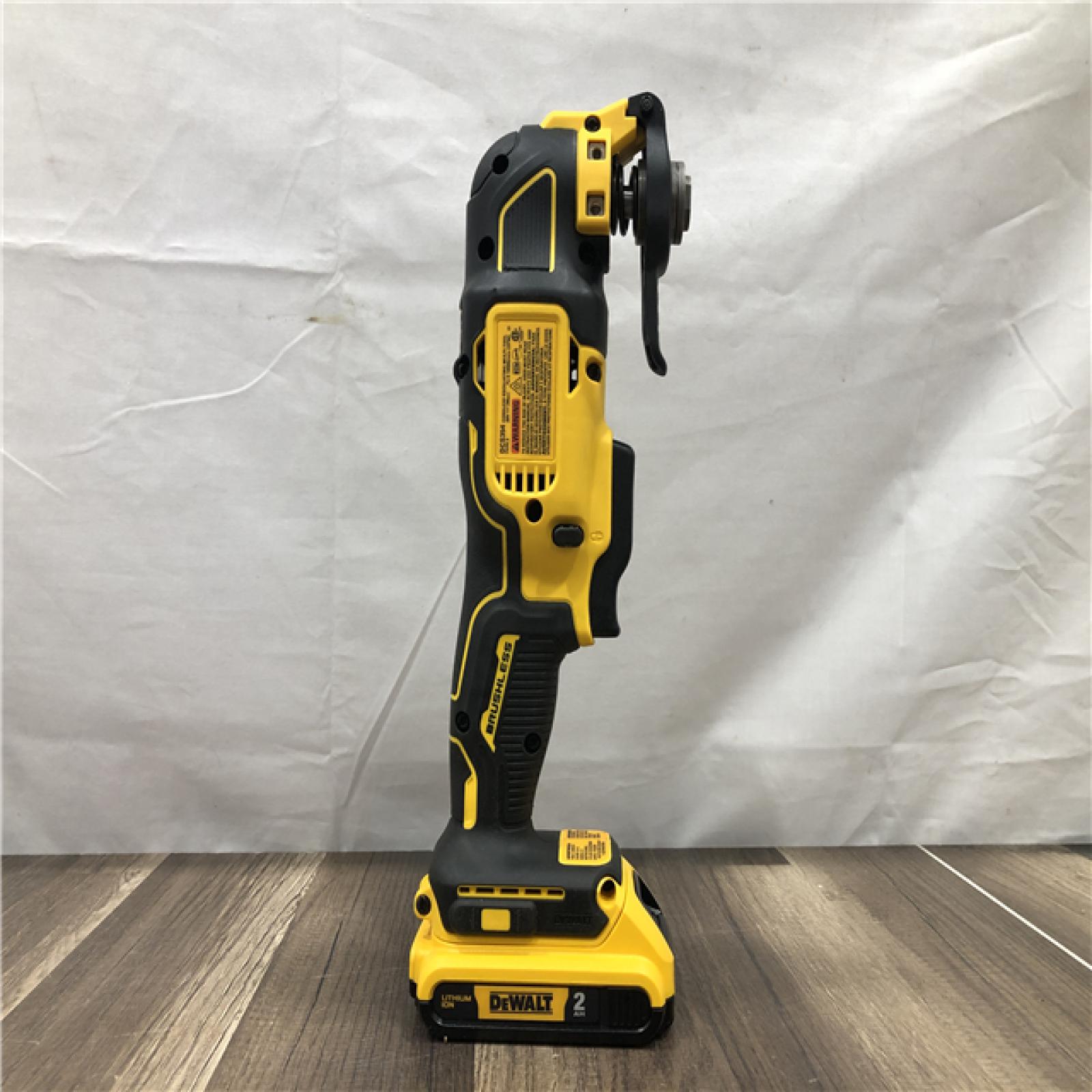 AS-IS DEWALT ATOMIC 20V MAX Cordless Brushless Oscillating Multi Tool with