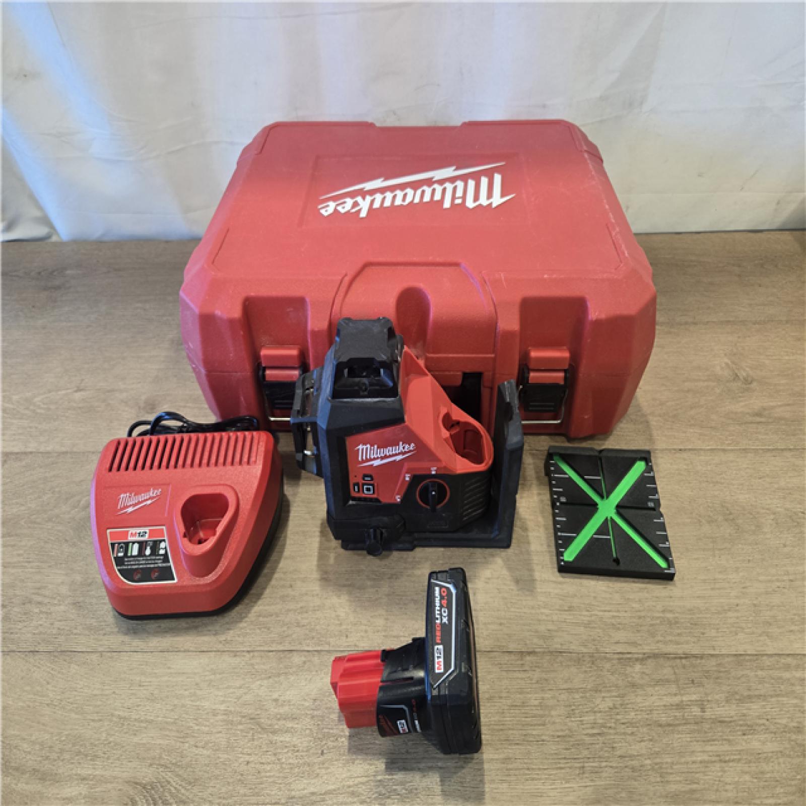 AS-IS Milwaukee 12V Cordless Green 250 ft. 3-Plane Laser Level Kit