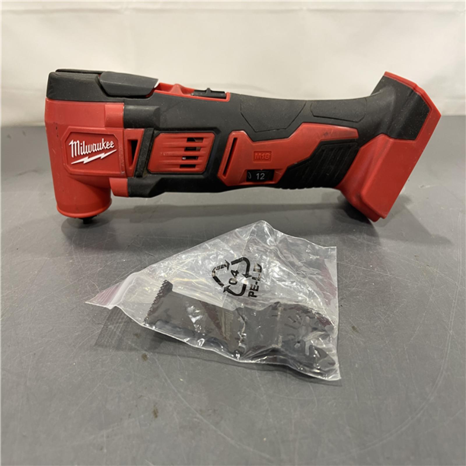 AS-IS - Milwaukee M18 Lithium-Ion Cordless Multi-Tool (Tool Only)