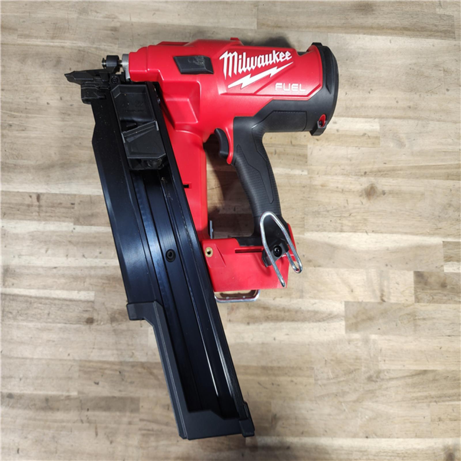 HOUSTON LOCATION - AS-IS (APPEARS LIKE NEW) Milwaukee 2744-20 M18 FUEL 3-1/2 in. 18-Volt 21-Degree Lithium-Ion Brushless Cordless Framing Nailer (Tool-Only)
