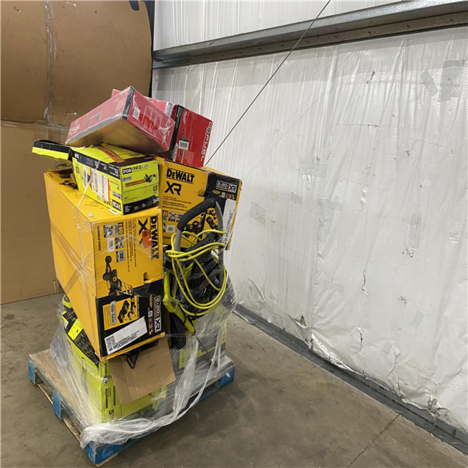 Houston Location AS IS - Tool Pallet