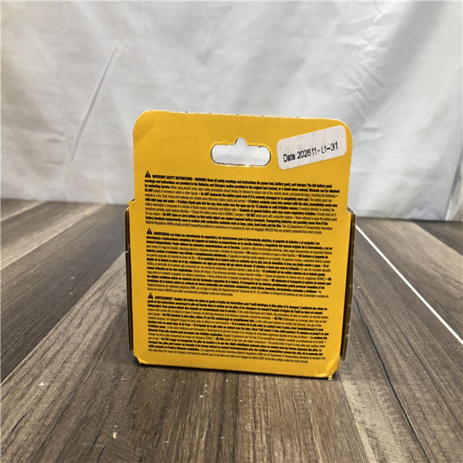 NEW- DEWALT 20V MAX Premium Lithium-Ion 5.0Ah Battery Pack
