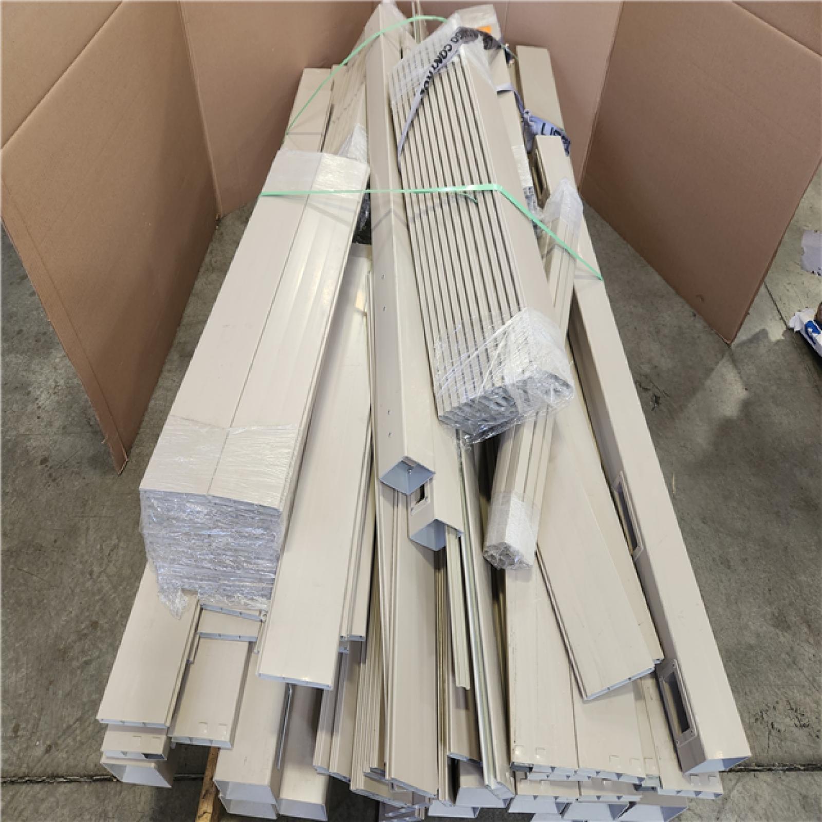 Phoenix Mixed Weatherables White Vinyl Fence Pieces