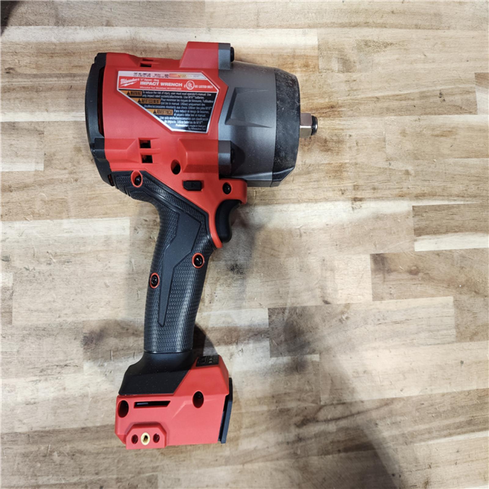 HOUSTON LOCATION - AS-IS Milwaukee FUEL 18V Lithium-Ion Brushless Cordless 1/2 in. Impact Wrench w/Friction Ring Kit
