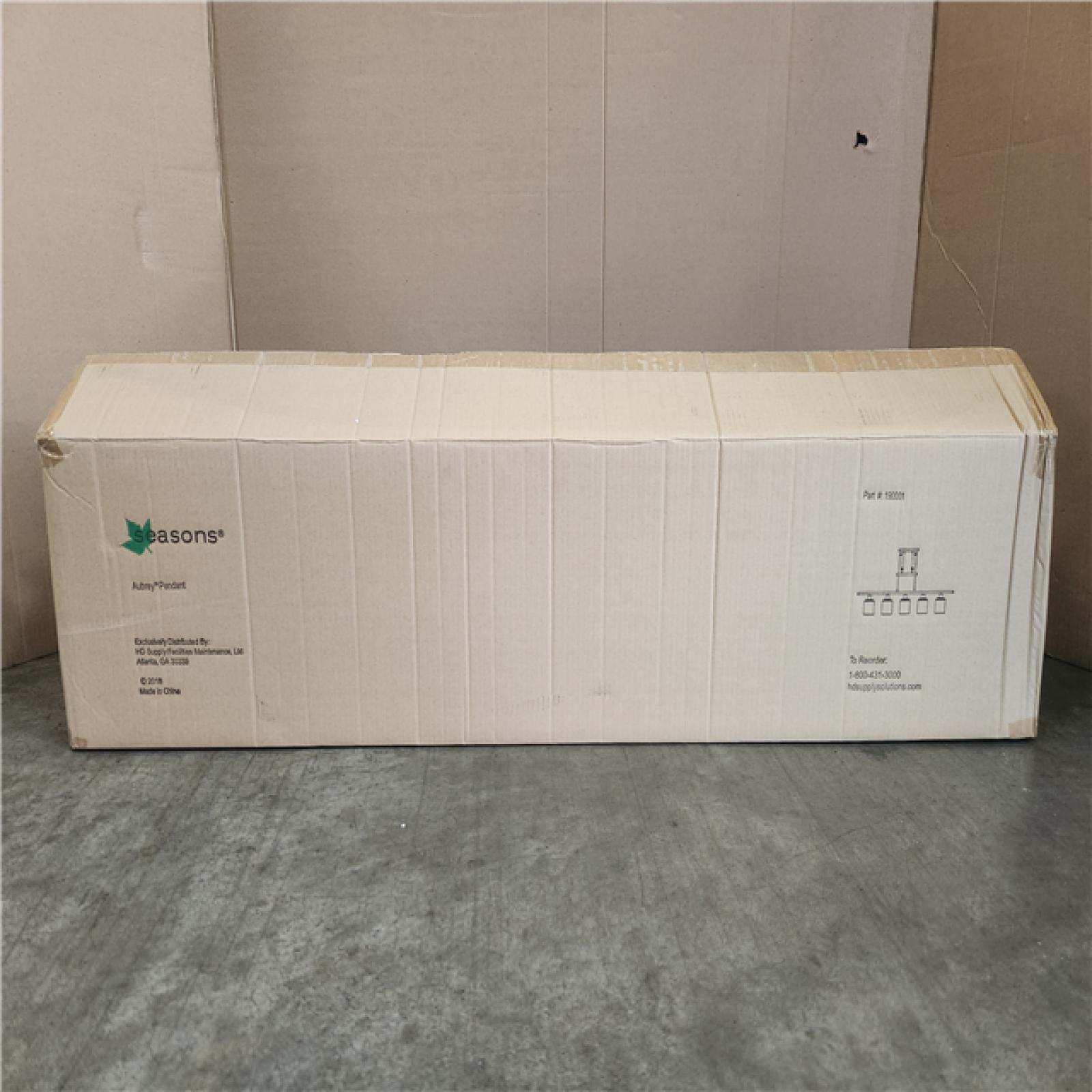 Phoenix NEW Seasons Aubrey Pendant Hanging Light Fixture 5-Lights Pallet (16-Boxes)