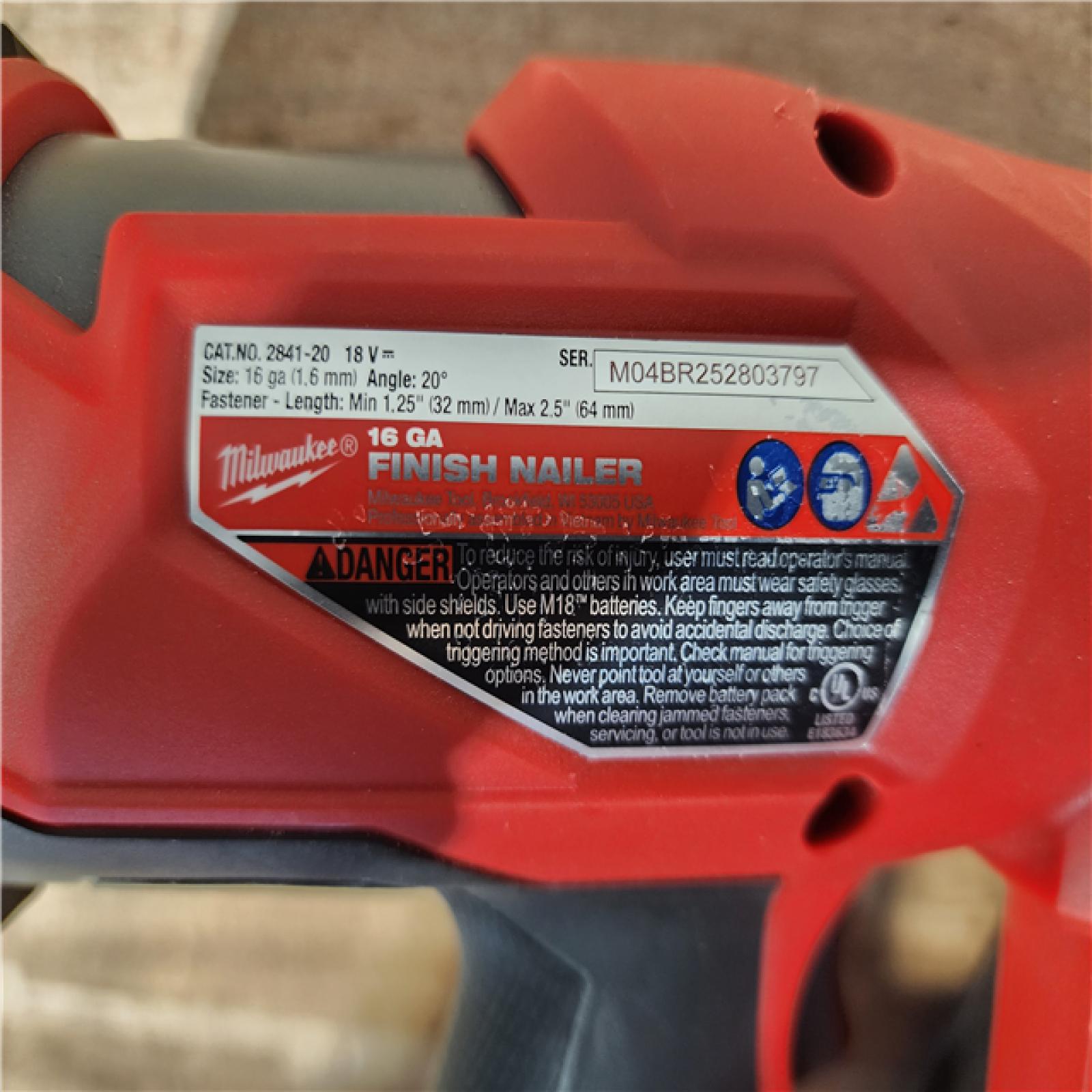 HOUSTON LOCATION - AS-IS Milwaukee FUEL 18-Volt Lithium-Ion Brushless Cordless Gen II 16-Gauge Angled Finish Nailer (Tool-Only)