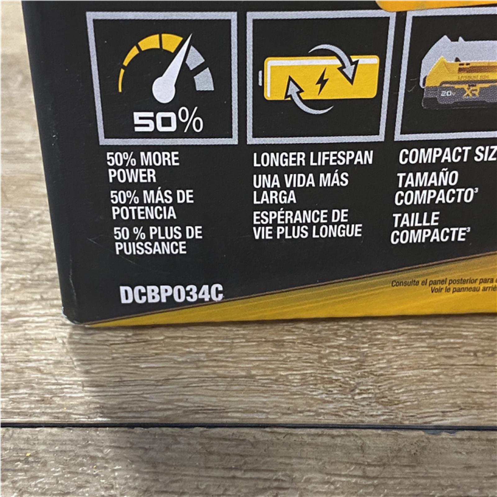 NEW DEWALT 20V MAX XR POWERSTACK Lithium-Ion Battery Starter Kit with 1.7Ah Battery and Charger