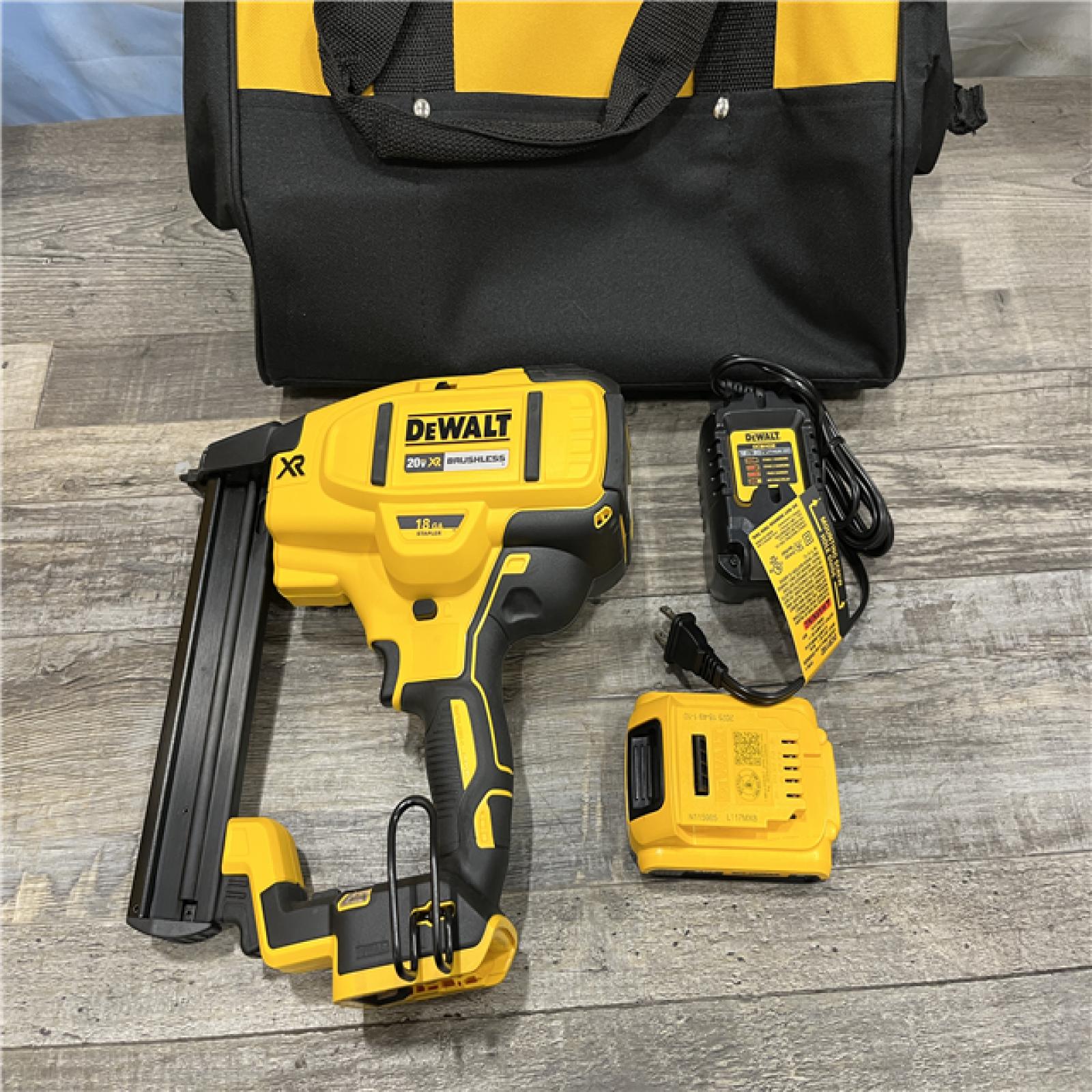 AS-IS DEWALT 20V MAX XR Lithium-Ion Cordless 18-Gauge Narrow Crown Stapler Kit