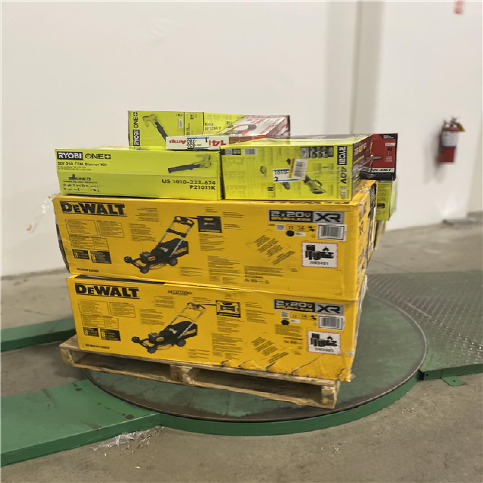 Dallas Location - As-Is Tool Pallet
