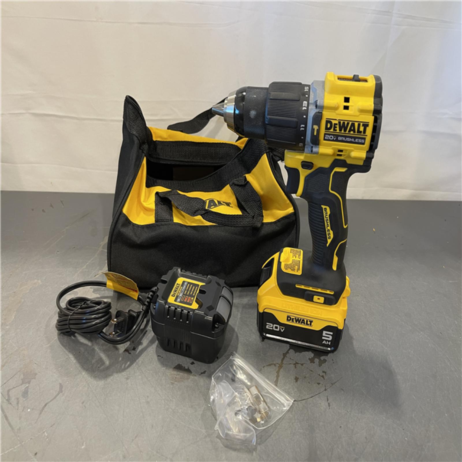 AS-IS - DeWalt ATOMIC 20V Lithium-Ion Cordless 1/2 in. Hammer Drill Kit