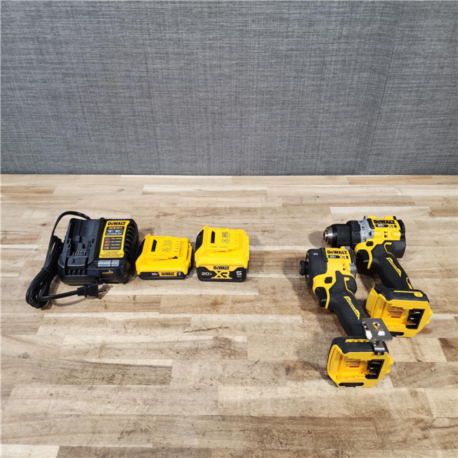 HOUSTON LOCATION - AS-IS DEWALT 2 TOOL COMBO KIT W/ (2) BATTERY & CHARGER