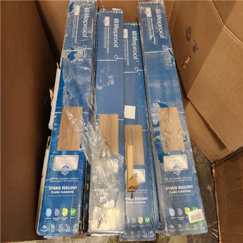 Phoenix AS-IS Lifeproof Folkston Hill 7.6 in. W x 50.6 in. L Waterproof Hybrid Resilient Flooring (445 sqft/21 case)