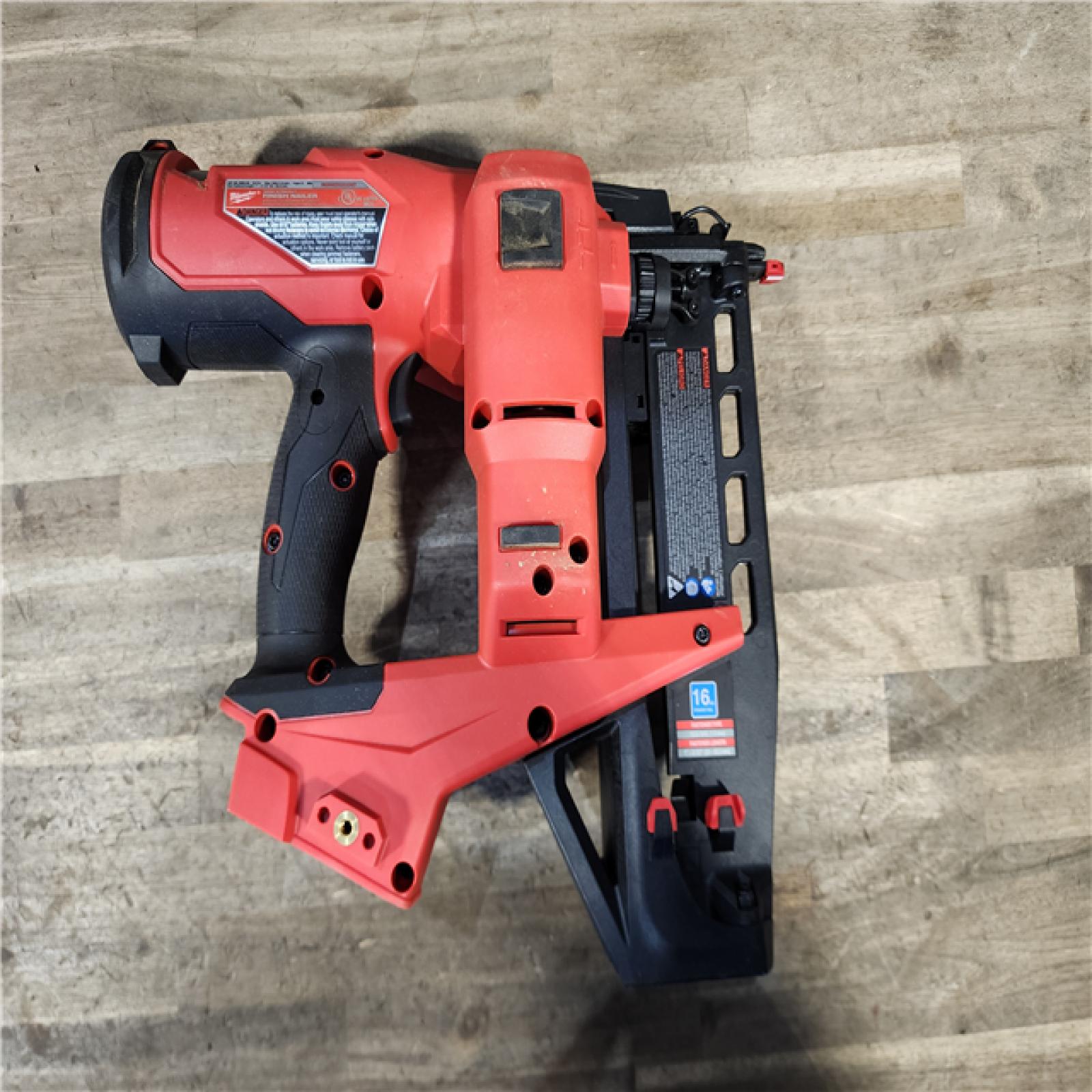 HOUSTON LOCATION - AS-IS MILWAUKEE 16 GAUGE STRAIGHT FINISH NAILER (TOOL ONLY)
