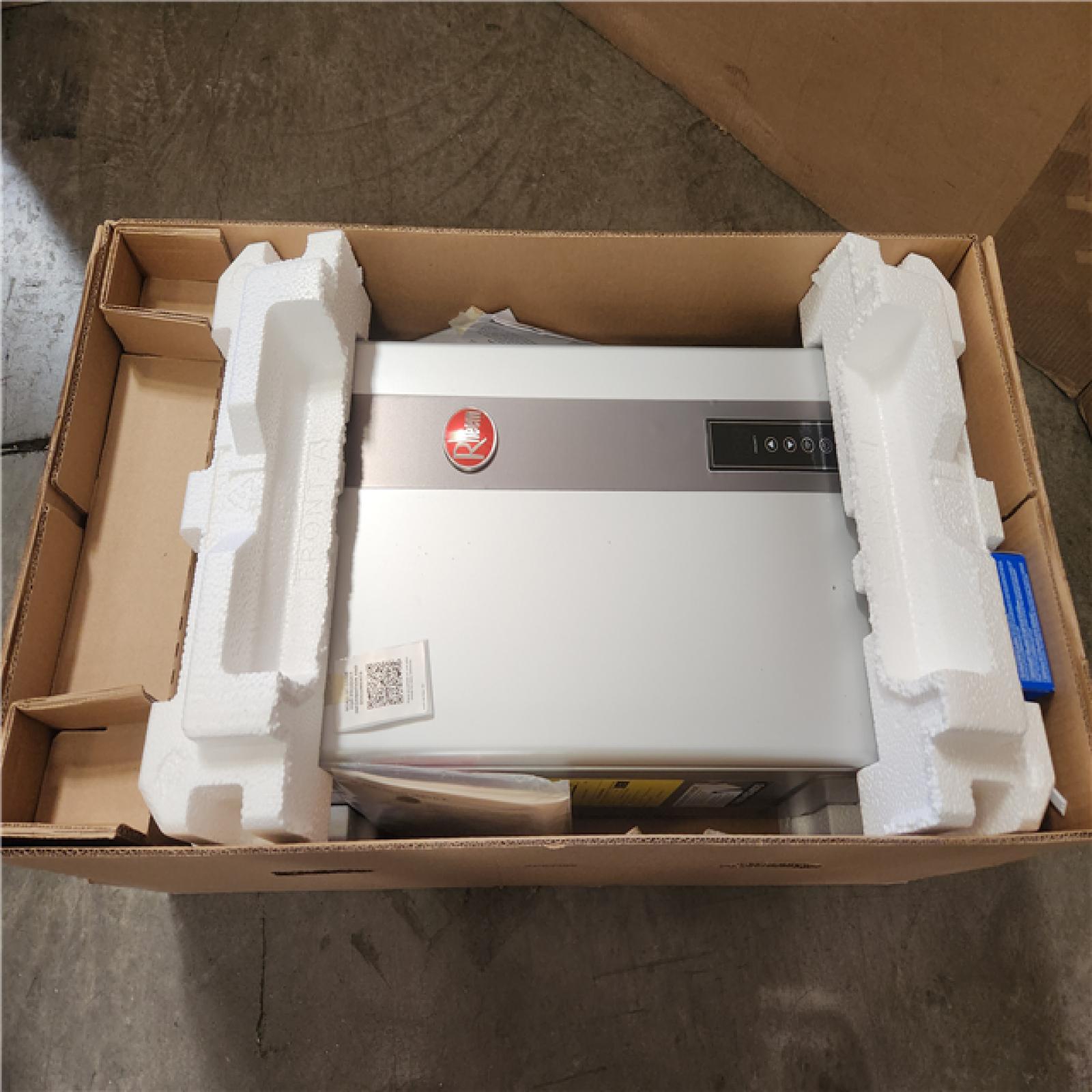 Phoenix NEW Rheem Performance Plus 8.4 GPM Smart Non-Condensing Indoor Natural Gas Tankless Water Heater