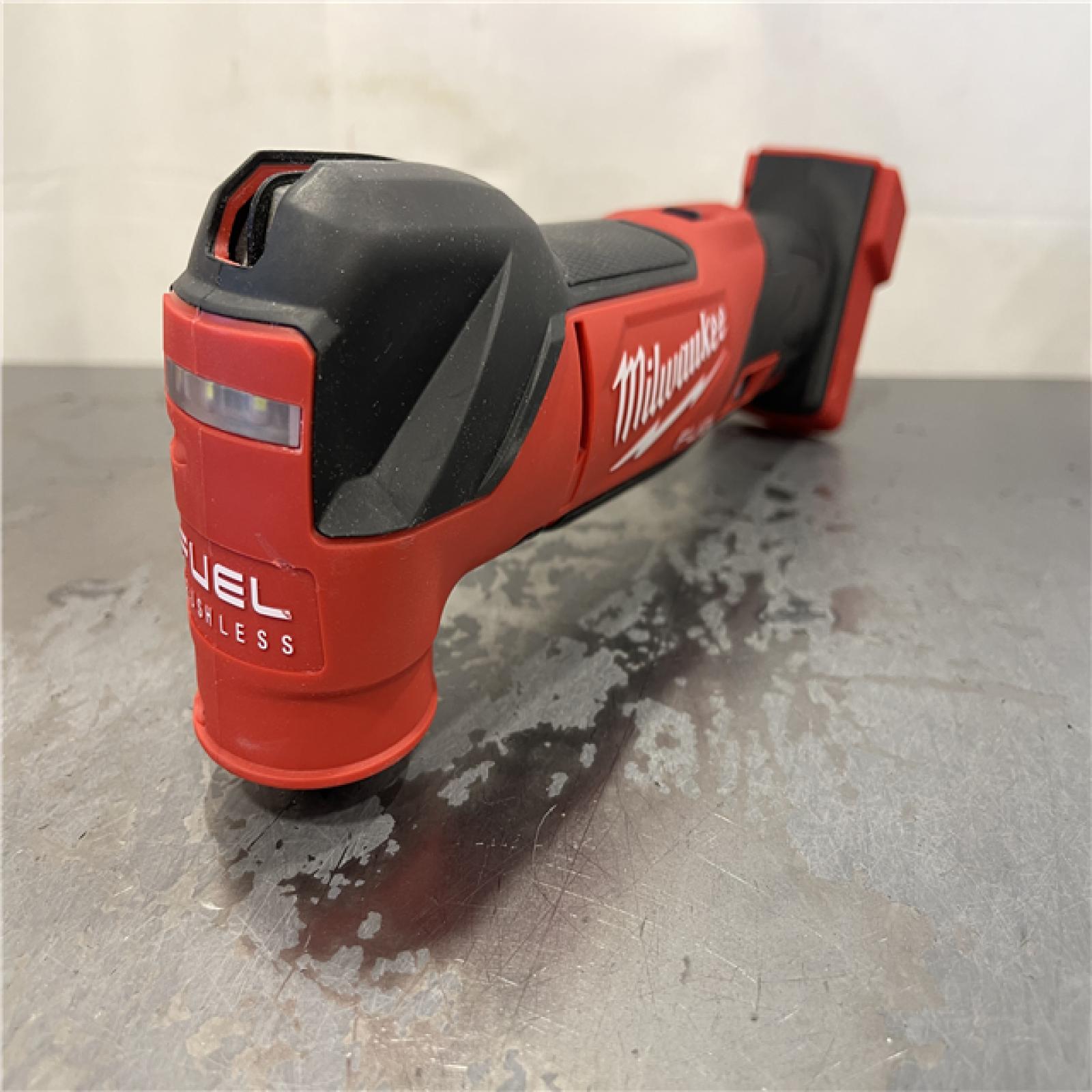 AS-IS - Milwaukee M18 FUEL 18V Lithium-Ion Cordless Brushless Oscillating Multi-Tool