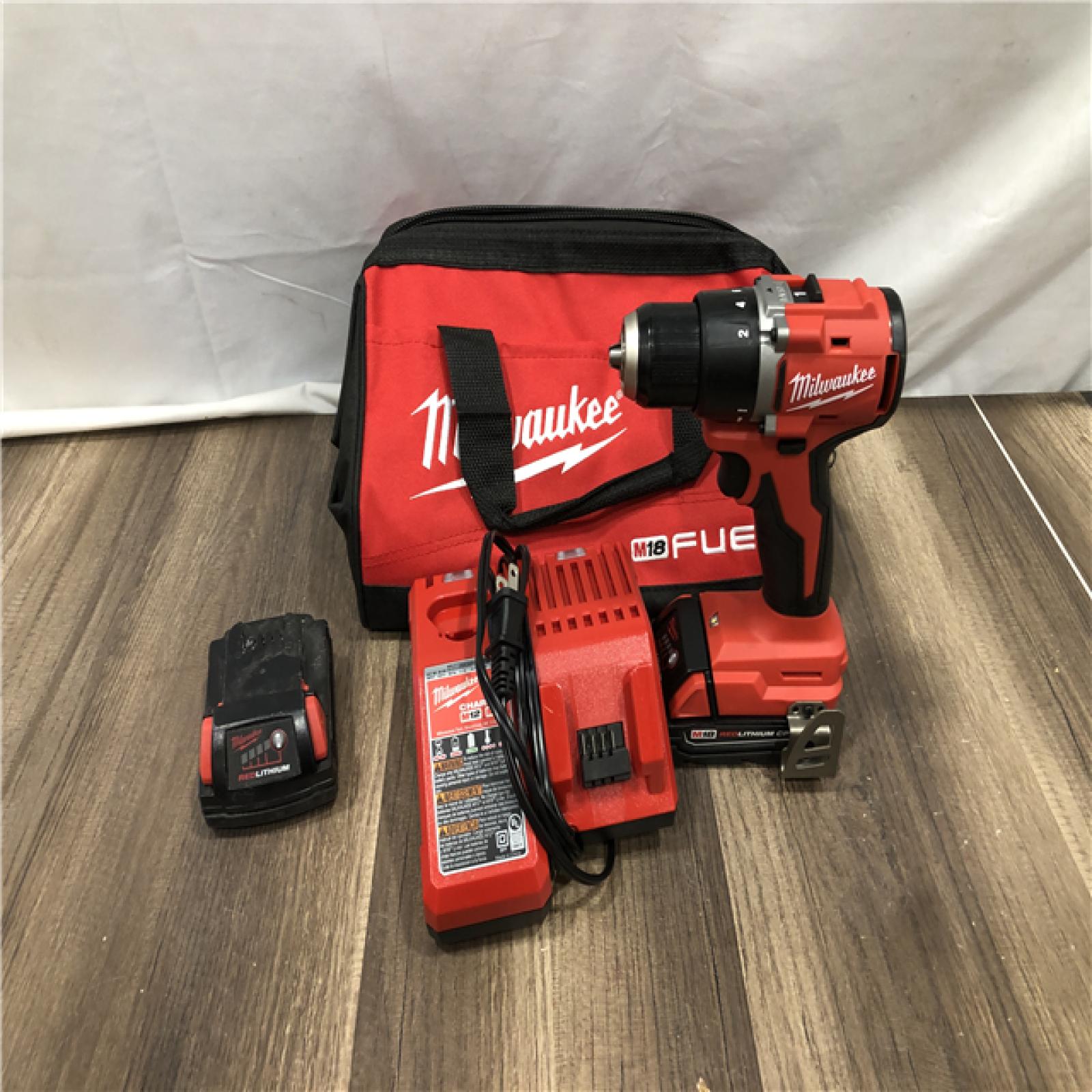 AS-IS Milwaukee 18V Lithium-Ion Brushless Cordless 1/2 in. Compact Drill/Driver Kit