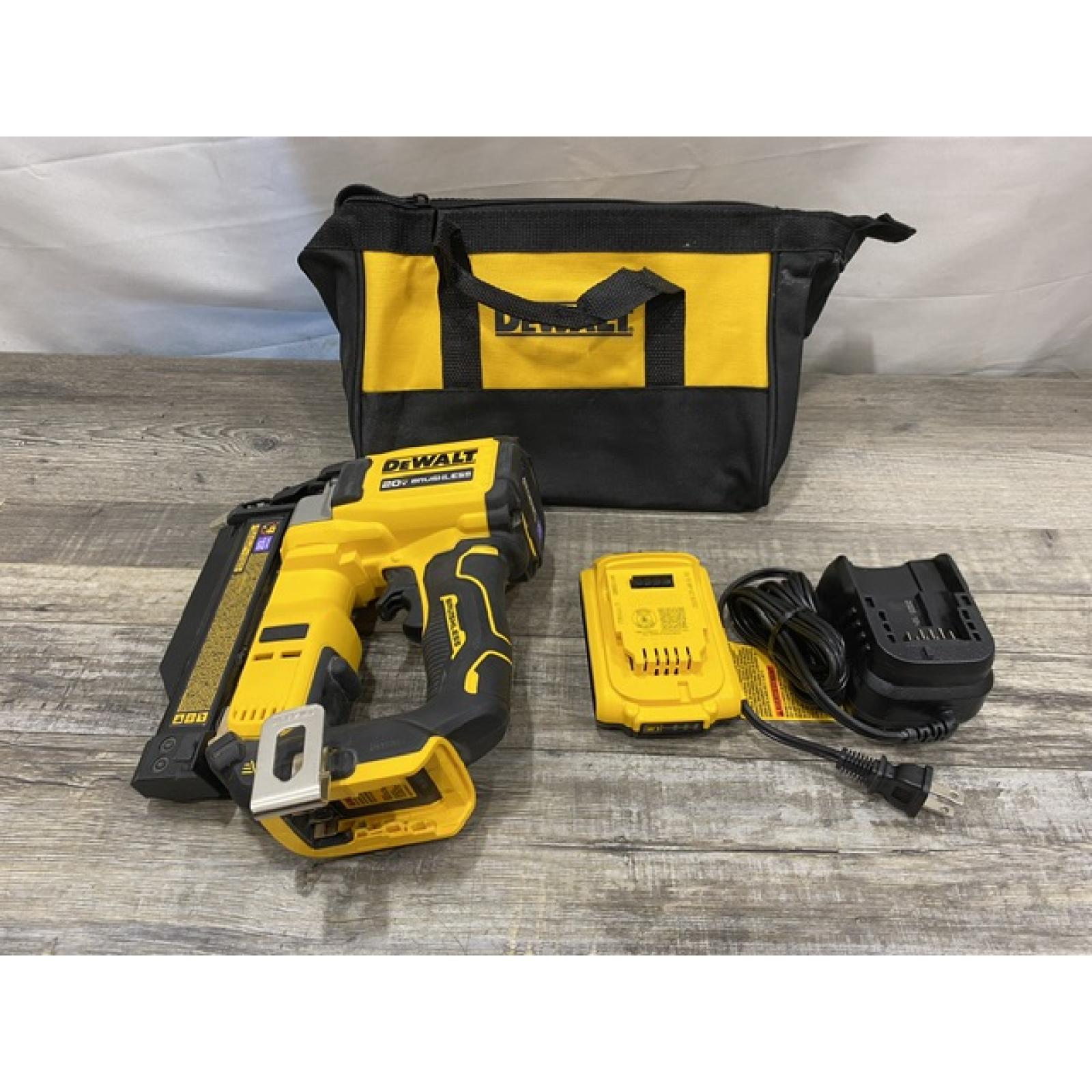 AS-IS DEWALT ATOMIC 20V MAX Lithium Ion Cordless 23 Gauge Pin Nailer Kit