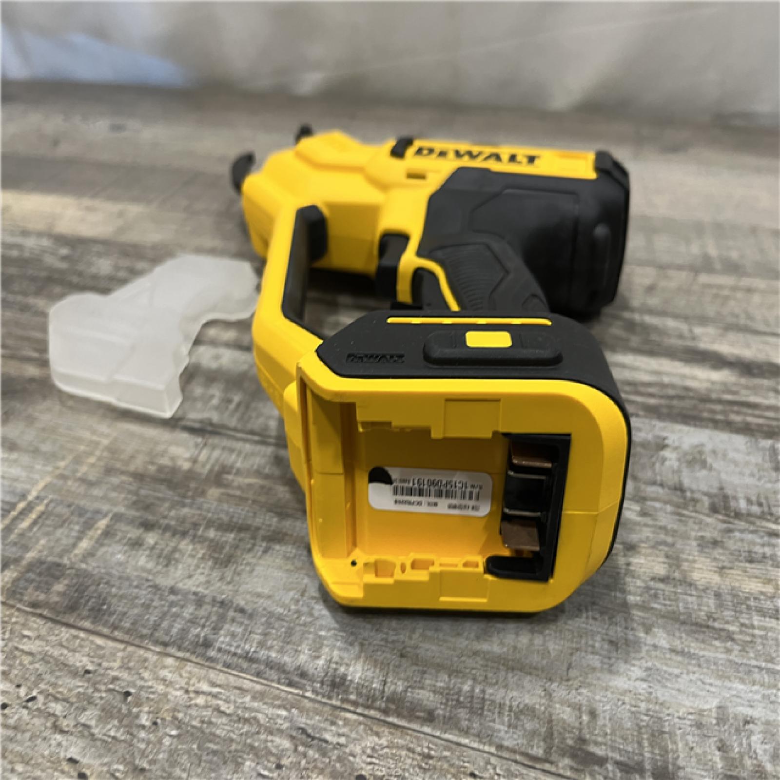 AS-IS DEWALT 20-Volt MAX 1 -1/2 in. Capacity Cordless Battery Powered Pruner (Tool Only)