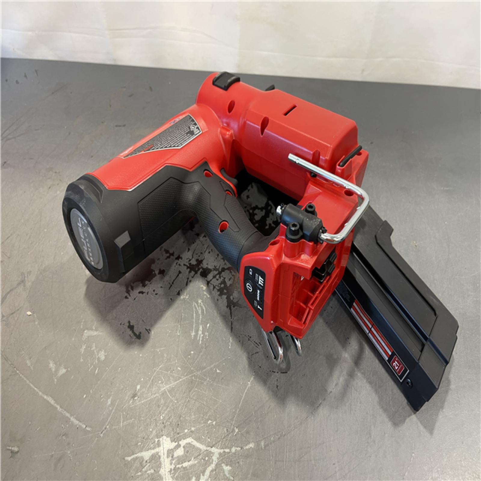 As-IS - Milwaukee M18 FUEL 3-1/2 in. 18-Volt 21-Degree Lithium-Ion Brushless Cordless Framing Nailer