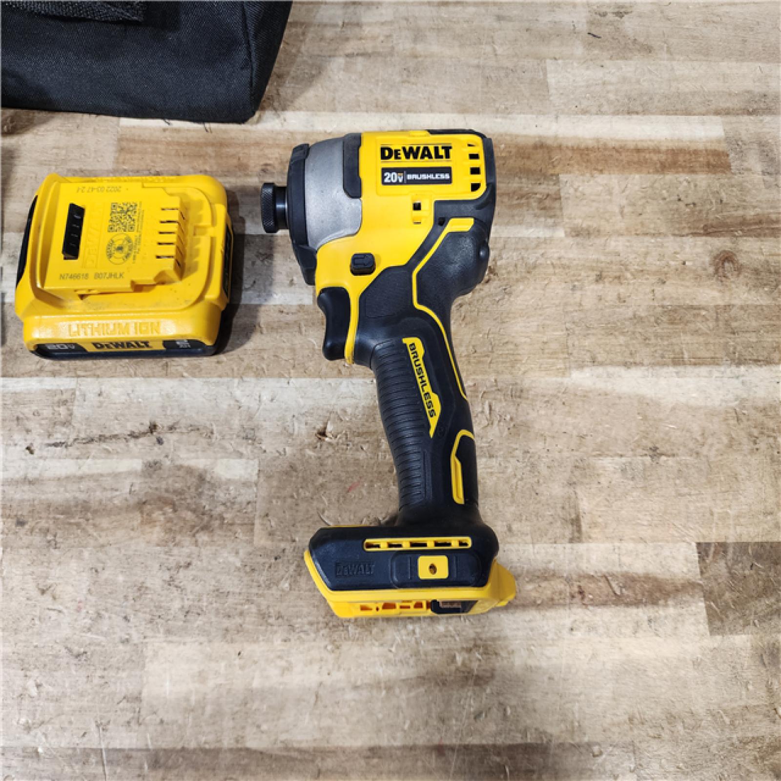 HOUSTON LOCATION - AS - IS DEWALT Atomic 20V Max Lithium-Ion Brushless Cordless Compact 1/4 in. Impact Driver Kit