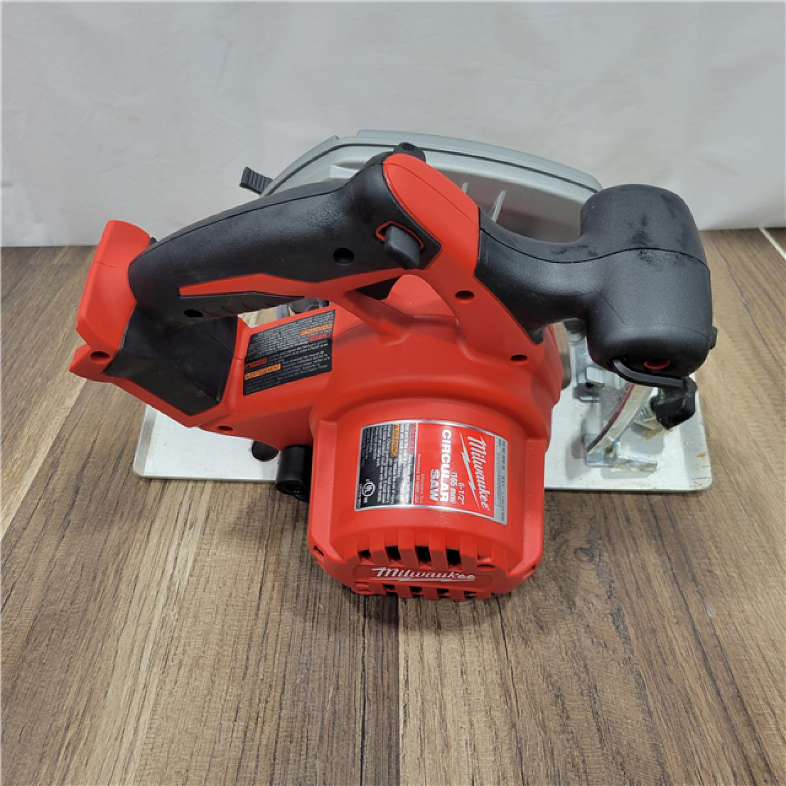 AS-IS  Milwaukee 2630-20 M18 Cordless 6-1/2 Circular Saw Bare Tool Only - All