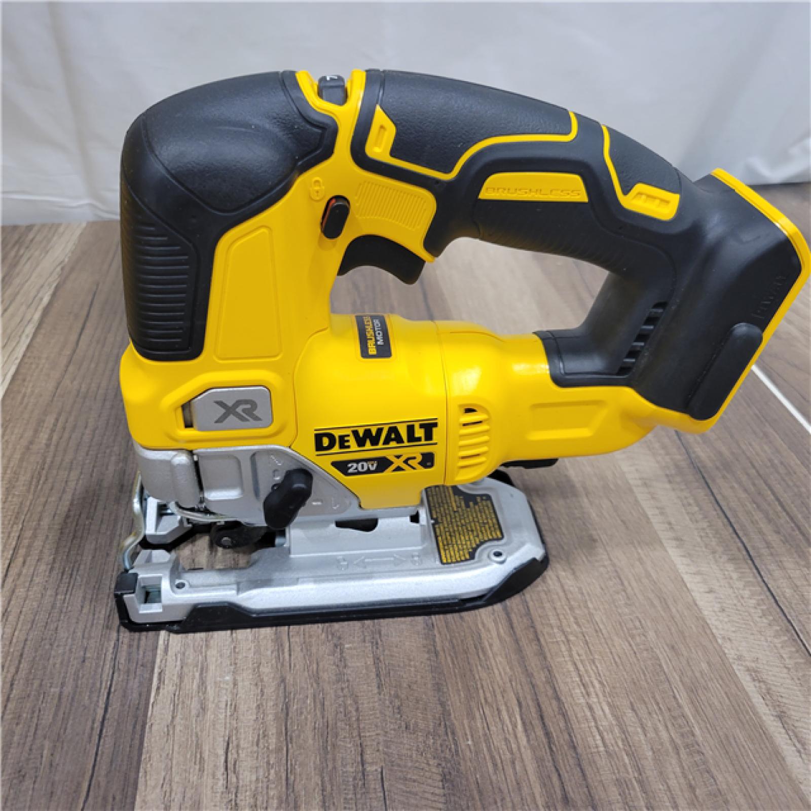 GOOD DEWALT 20V MAX XR Cordless Brushless Jigsaw (Tool Only)