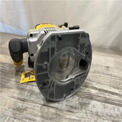 AS-IS DEWALT 20V MAX XR 2-1/4 Peak HP Brushless Cordless Plunge Router (Tool Only)