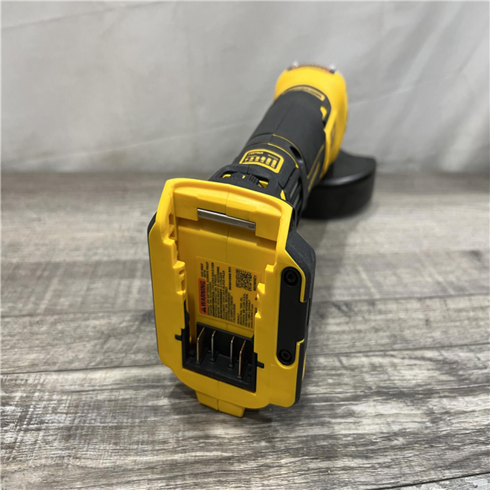 AS-IS DEWALT 20V XR Cordless 4-1/2. in. to 5 in. Variable Speed Angle Grinder (Tool Only)
