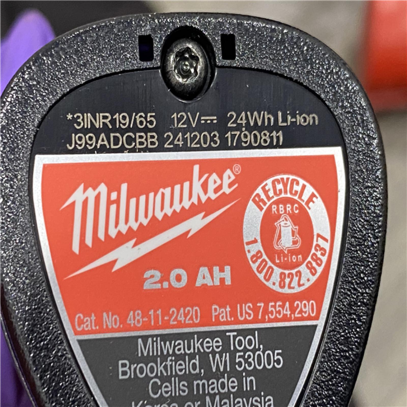 AS-IS Milwaukee Men's 2X-Large 12-Volt Lithium-Ion Cordless Black Heated Jacket Hoodie Kit