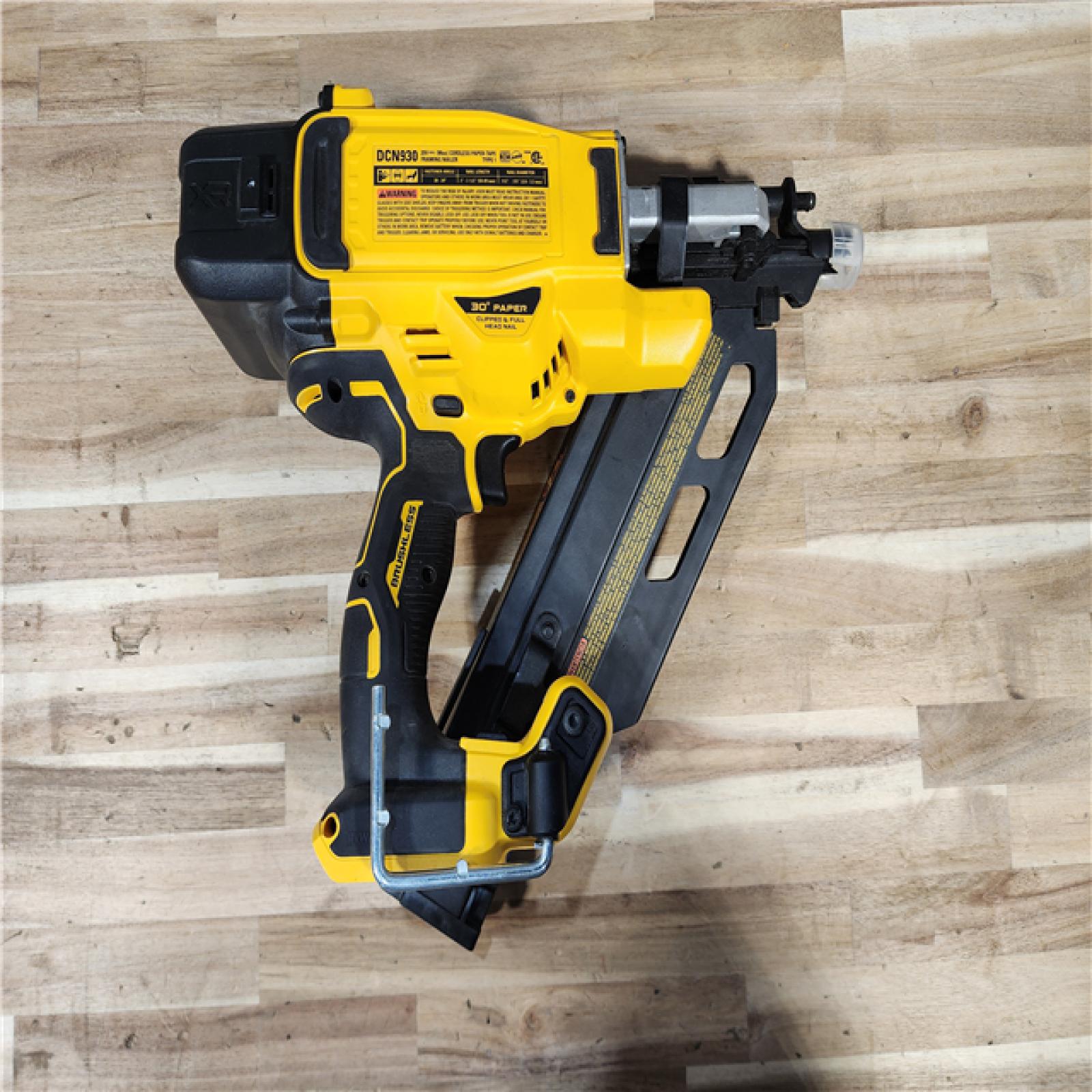 HOUSTON LOCATION - AS-IS DEWALT 20V 30 Degree Cordless Framing Nailer (Tool-Only)
