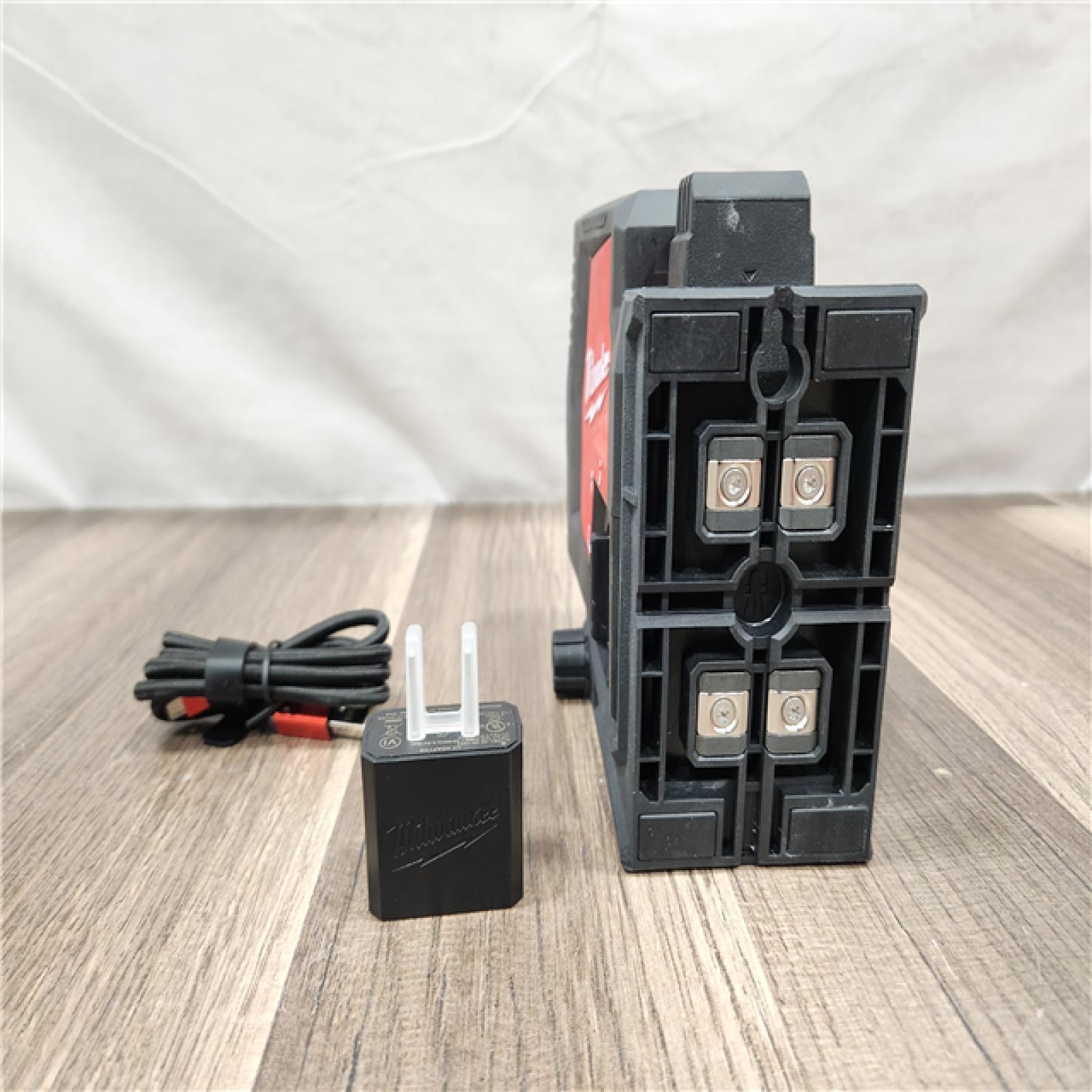 AS-IS- MILWAUKEE 100 Ft. REDLITHIUM Lithium-Ion USB Green Rechargeable Cross Line Laser Level with Charger