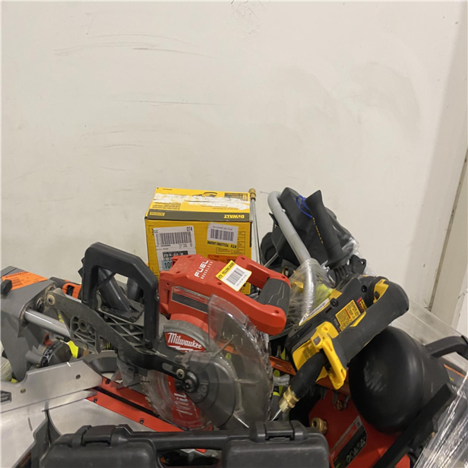 Dallas Location - As-Is Tool Pallet