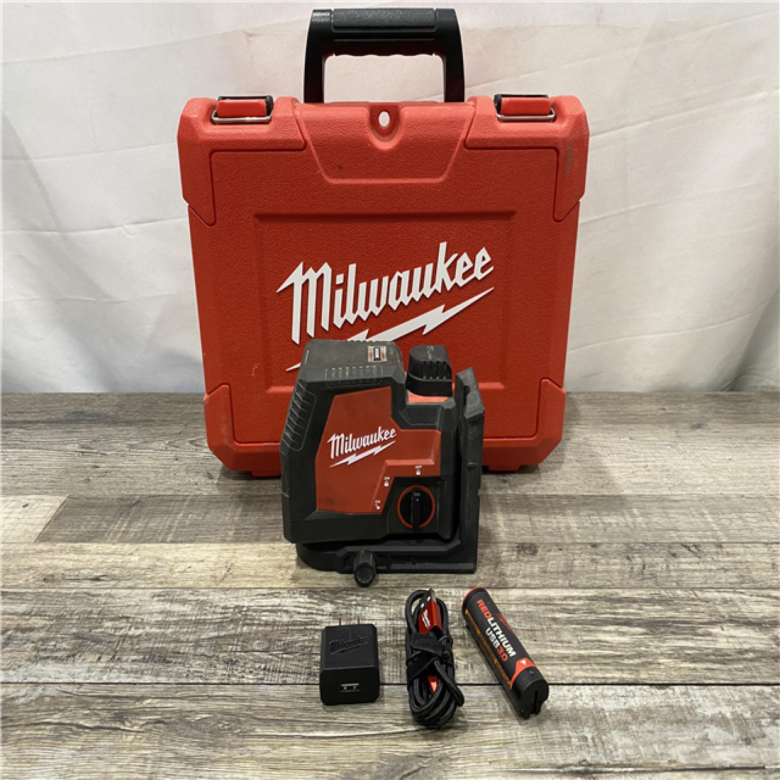 AS-IS Milwaukee 100 ft. REDLITHIUM Lithium-Ion USB Green Rechargeable Cross Line Laser Level Kit