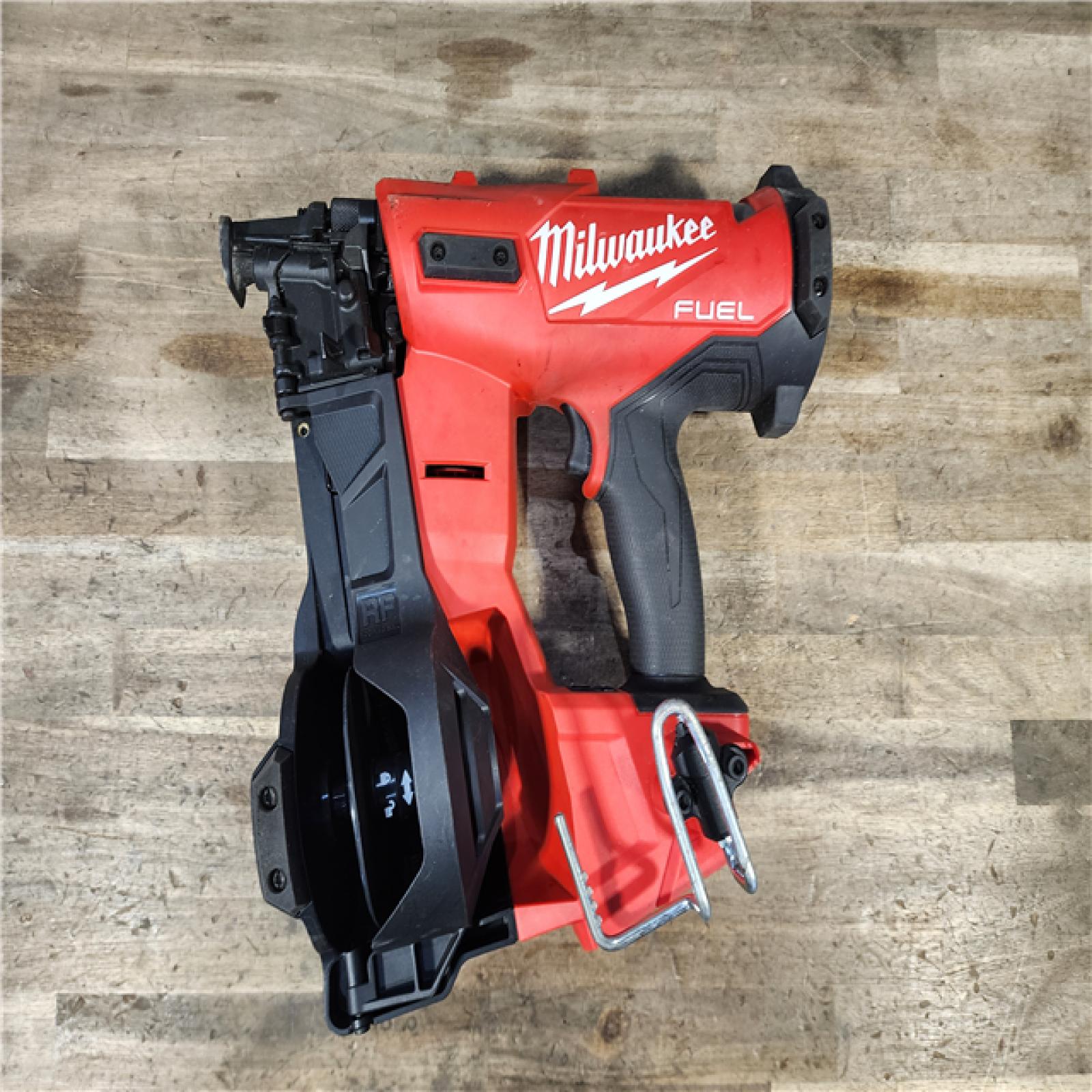 HOUSTON LOCATION - AS-IS Milwaukee M18 FUEL 18-Volt Lithium-Ion Brushless Cordless Coil Roofing Nailer (Tool Only)