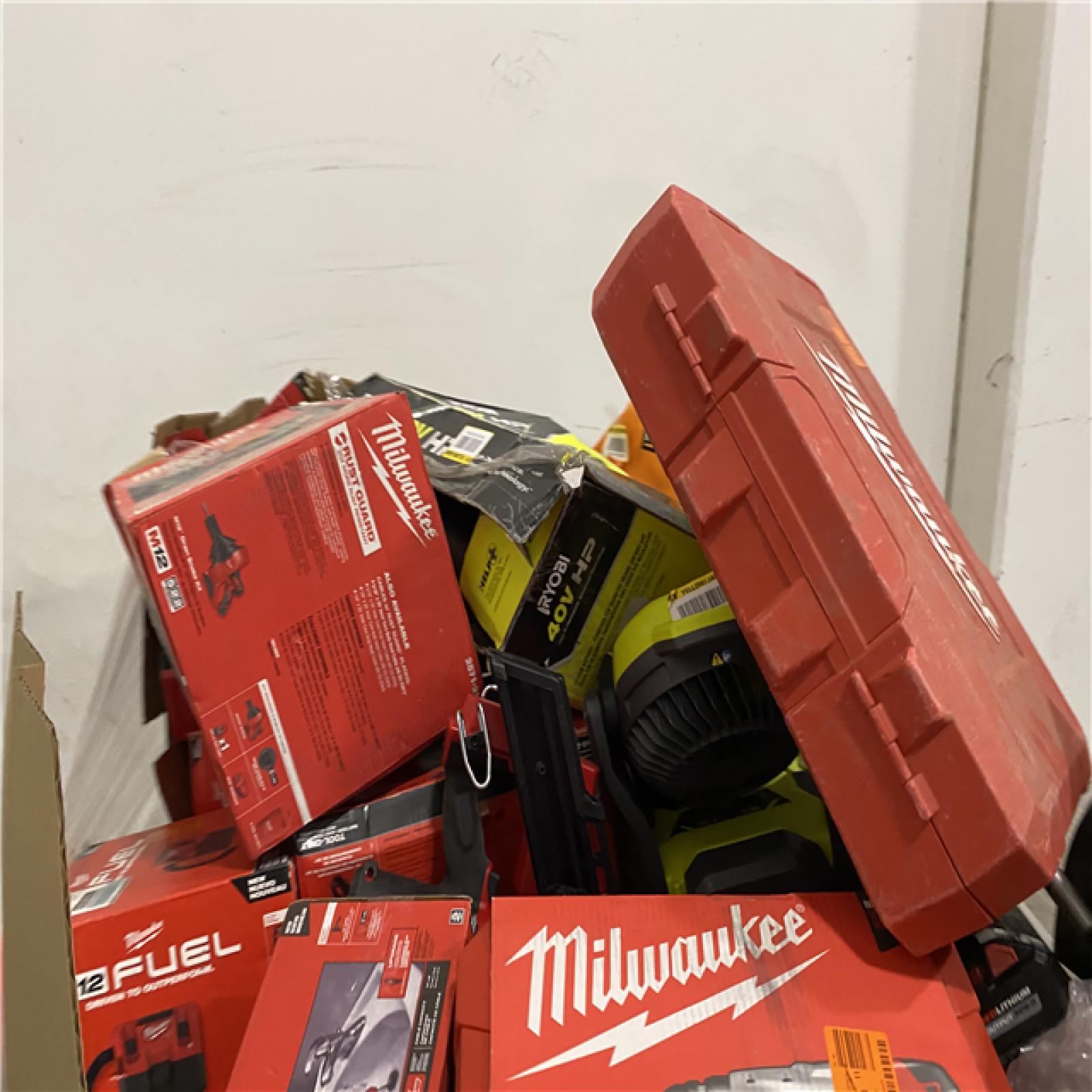 Dallas Location - As-Is Tool Pallet