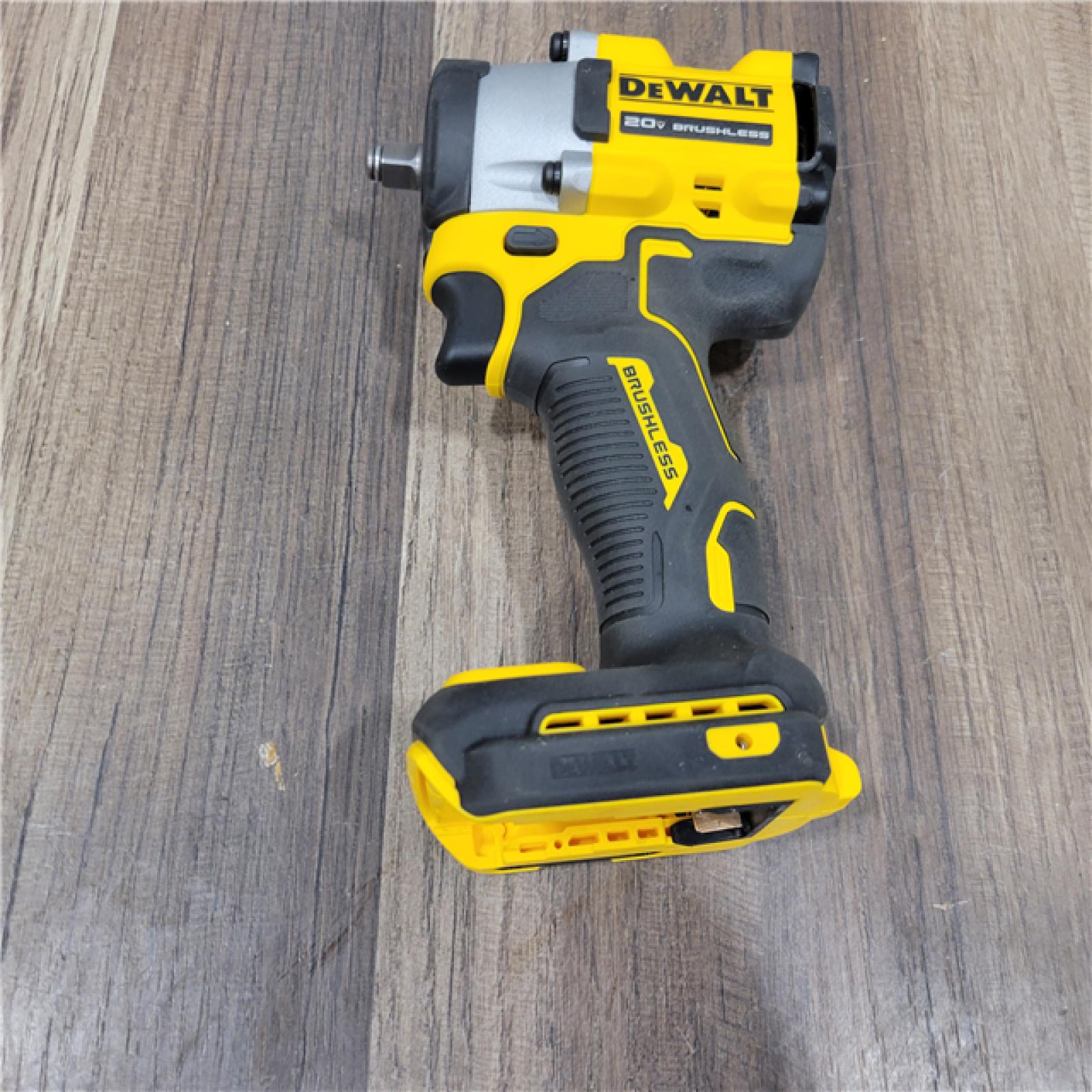 AS-IS  DeWalt 20V MAX ATOMIC 3/8 in. Cordless Brushless Compact Impact Wrench Tool Only