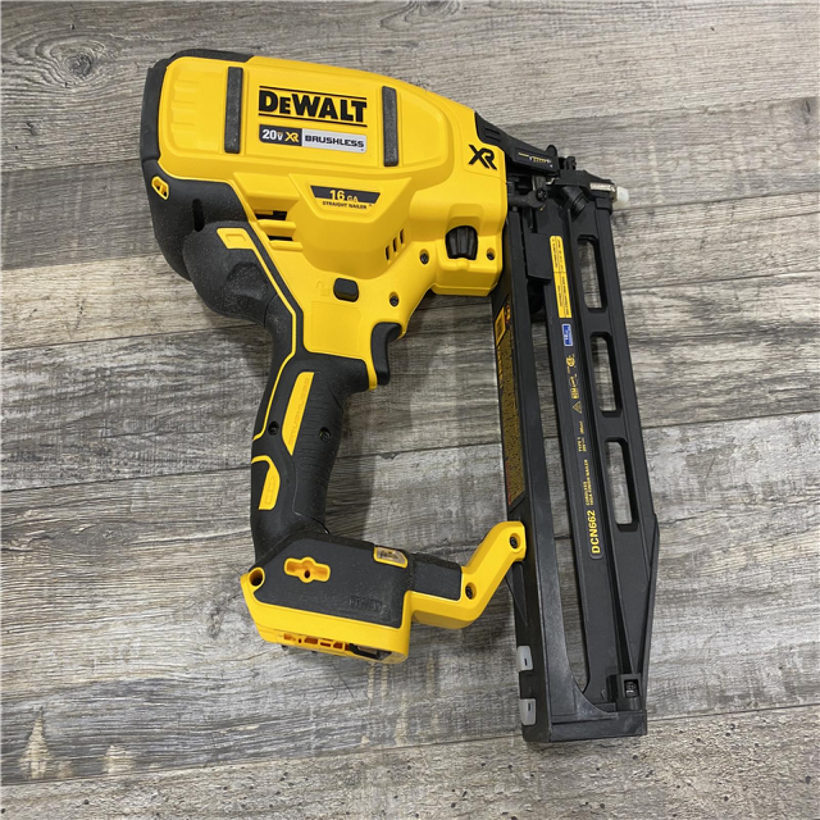 AS-IS DEWALT 20V MAX XR 16-Gauge Lithium-Ion Cordless Finish Nailer (Tool Only)